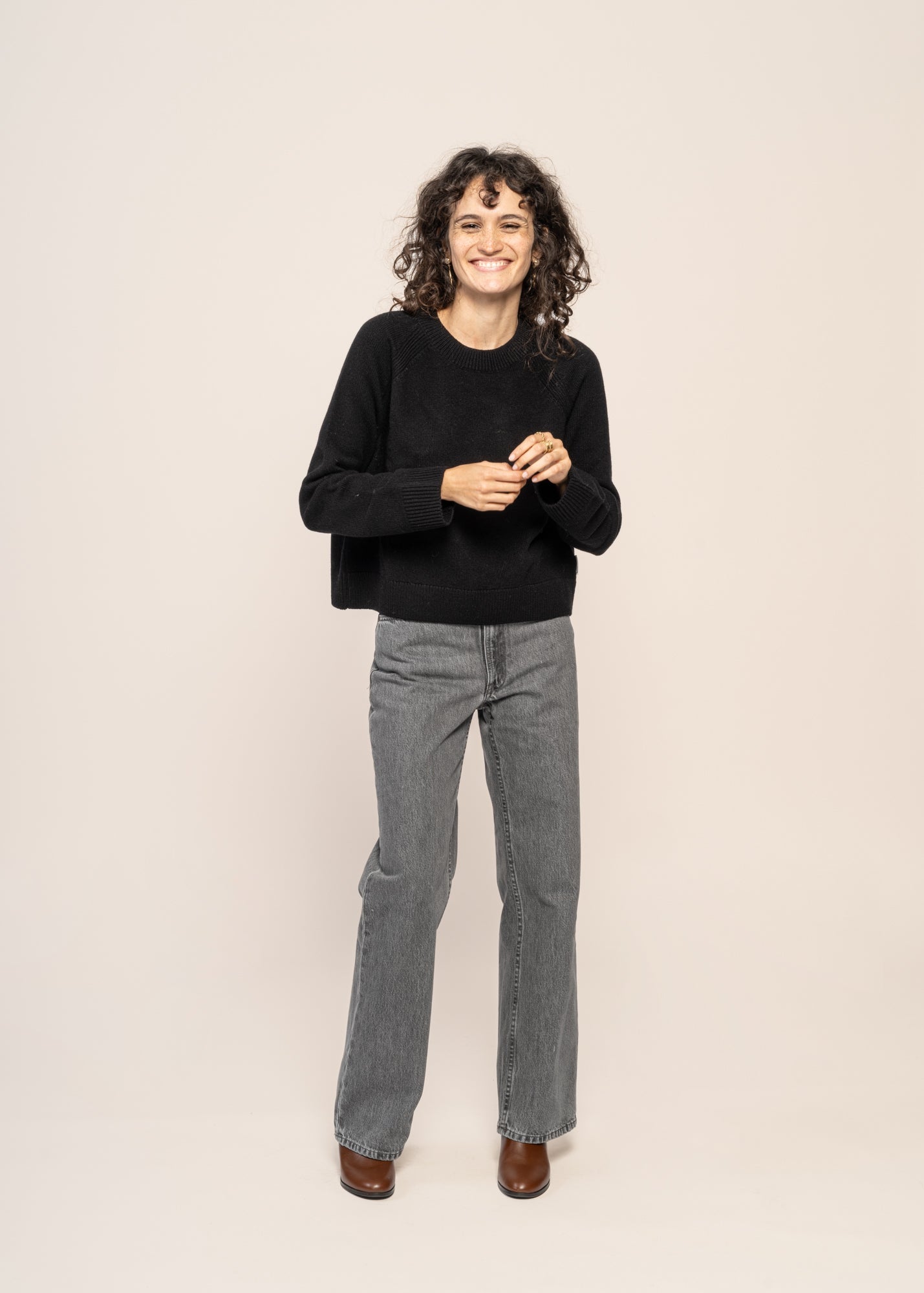 Pull en laine bio et recyclée | Noir "diliriaa reglana black"
