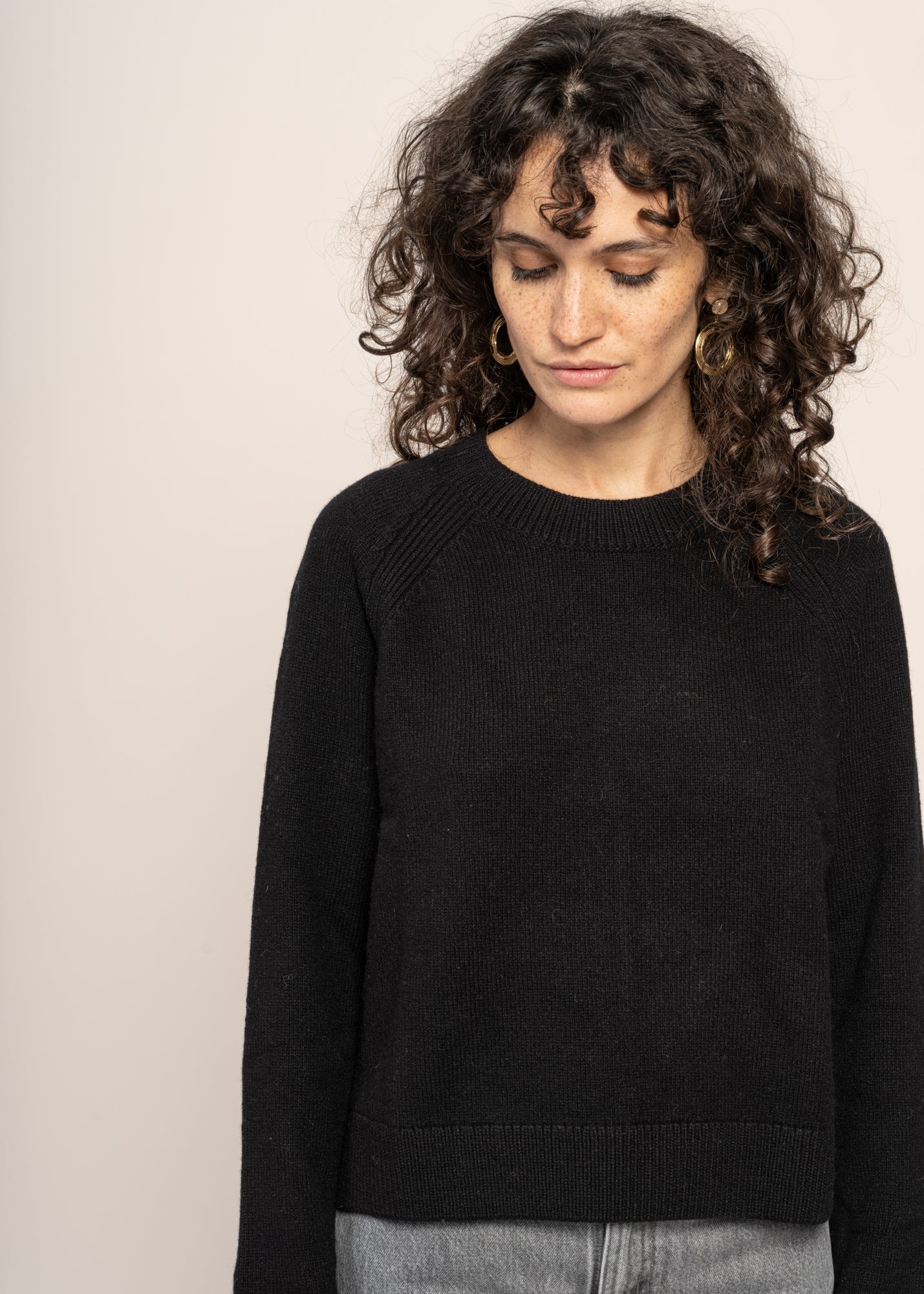 Pull en laine bio et recyclée | Noir "diliriaa reglana black"