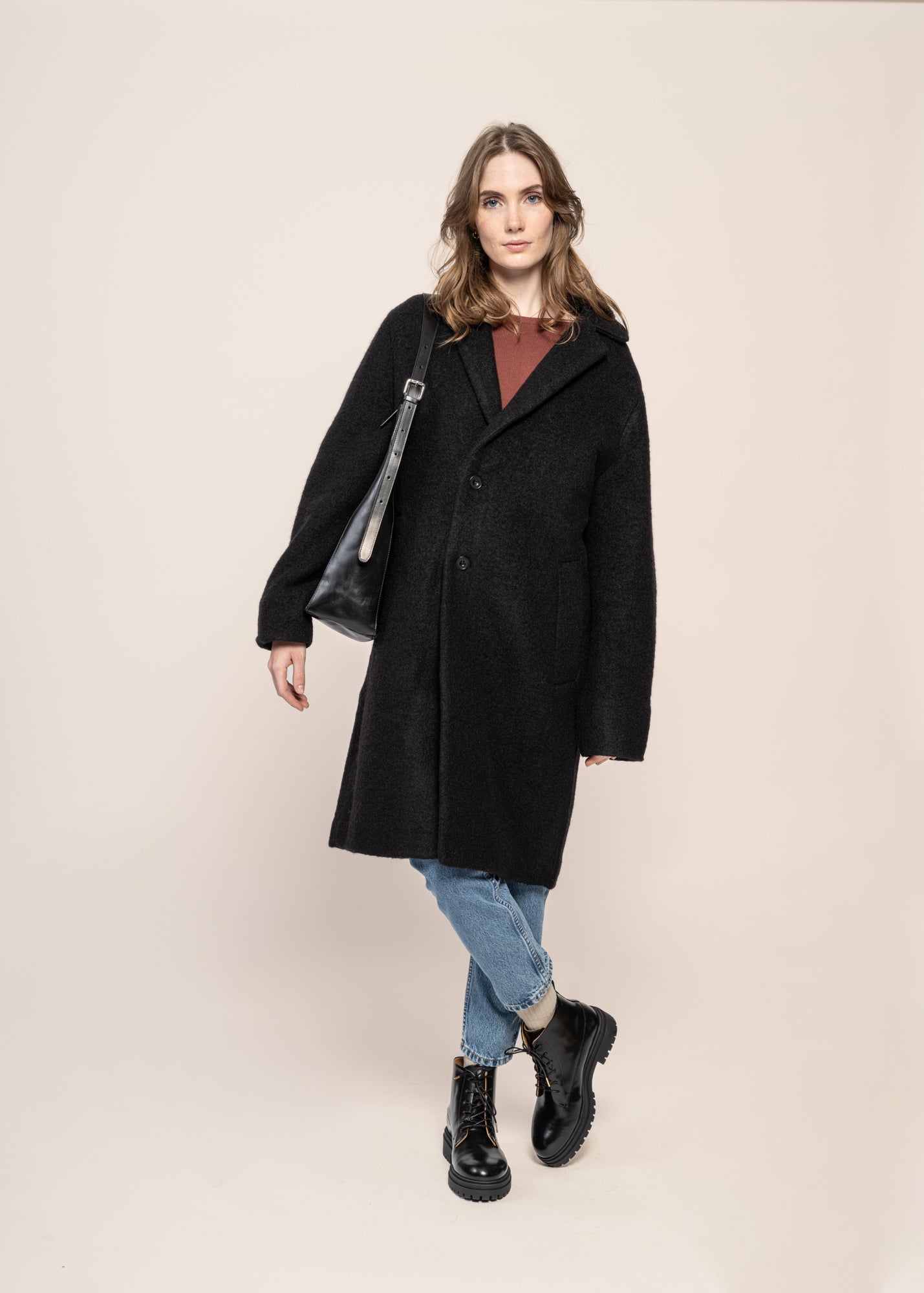 Manteau long en laine bio | noir "formal coat - true black"