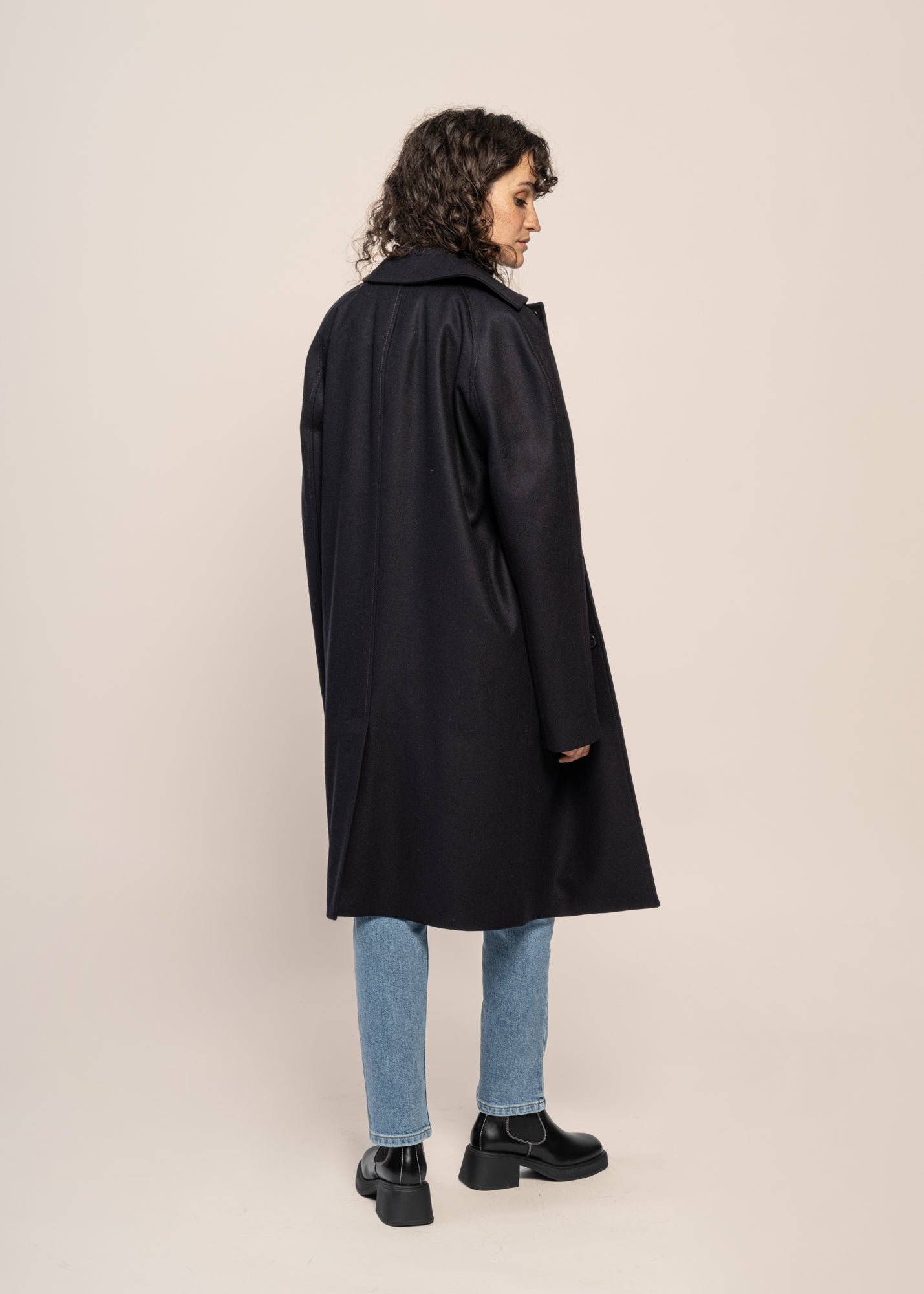 Manteau en laine et cachemire recyclés | bleu "mac mayfair - midnight blue"