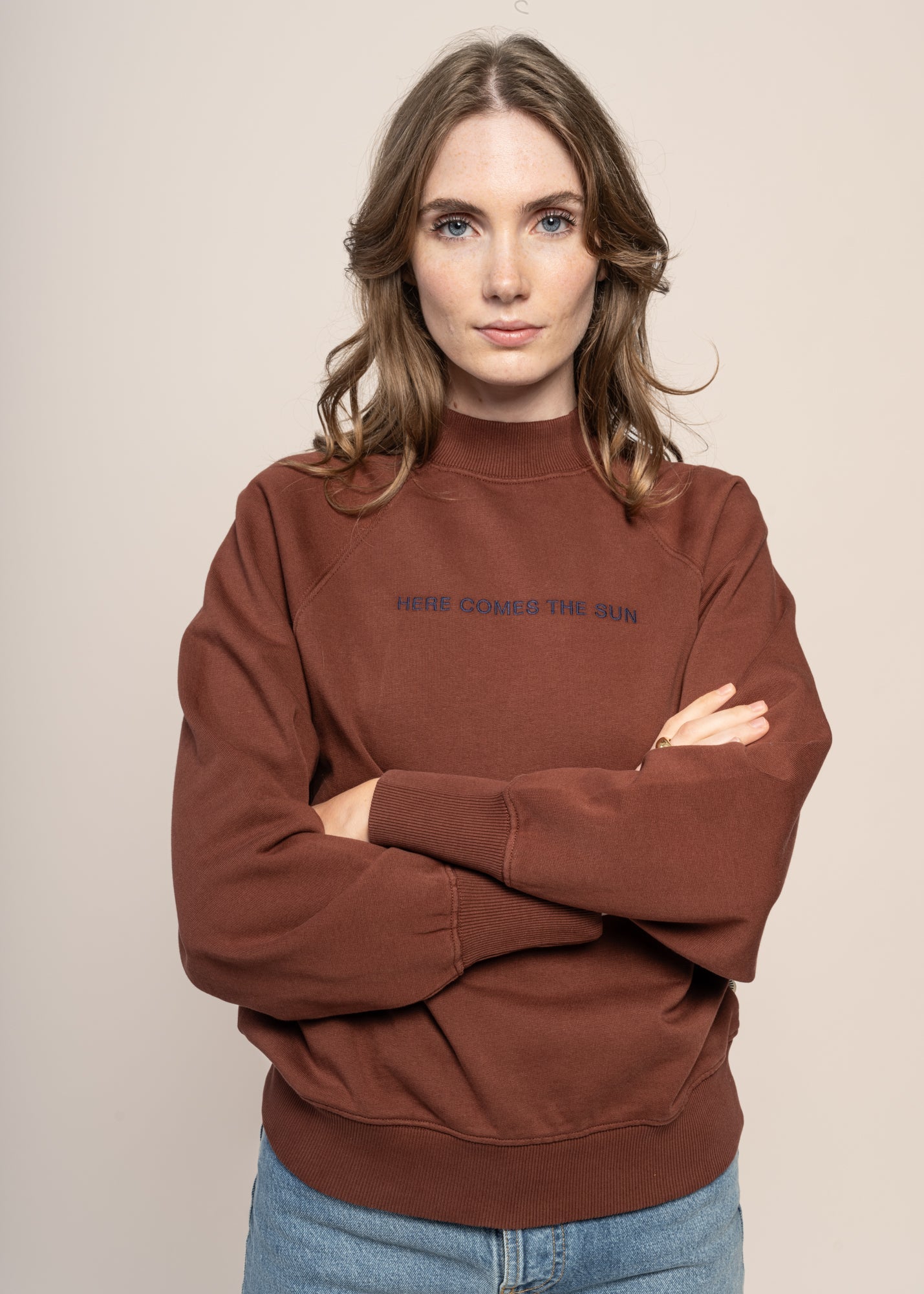 Sweat en coton bio | marron "here comes the sun coffee fantine sweatshirt - brown"