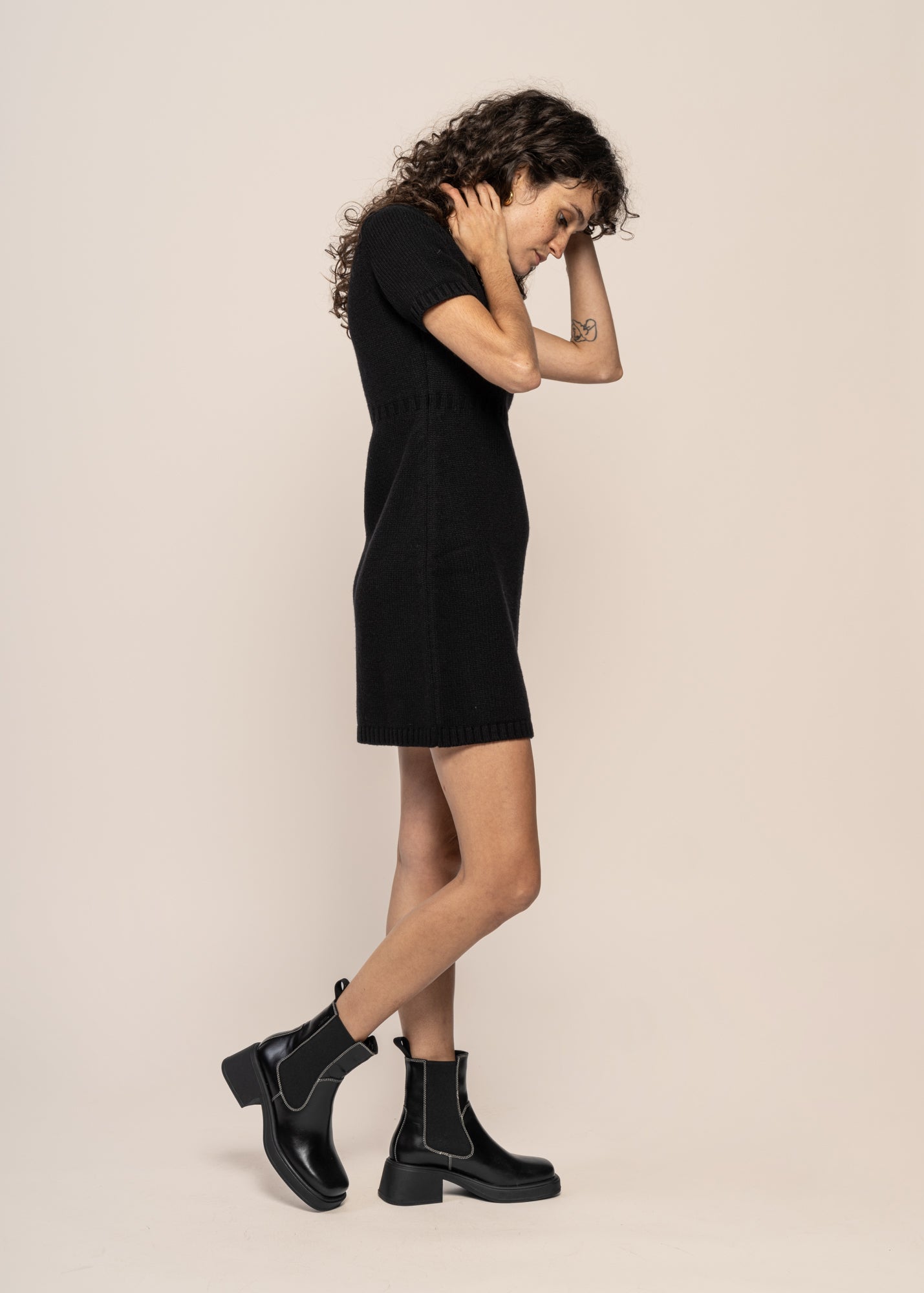 Robe tricot en laine bio et recyclée | noir "haazel reglana - black"