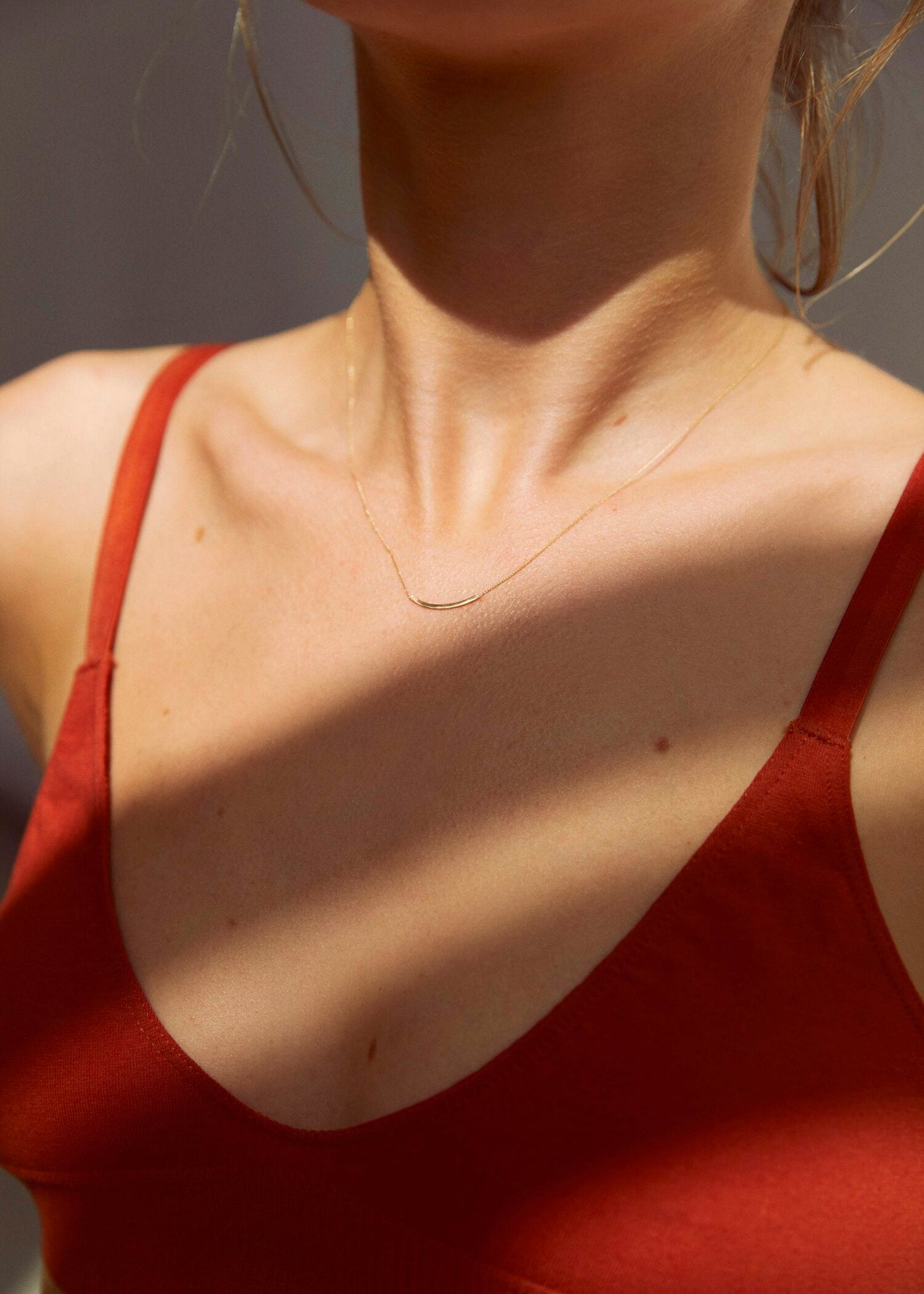 Collier en or recyclé 9ct - delicate curve