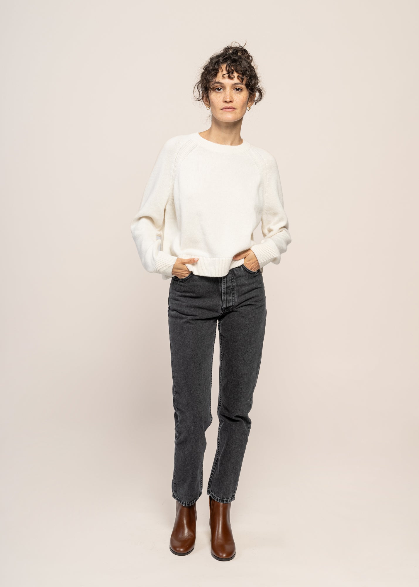 Jean mom en coton bio | gris foncé "breezy britt vintage grey"
