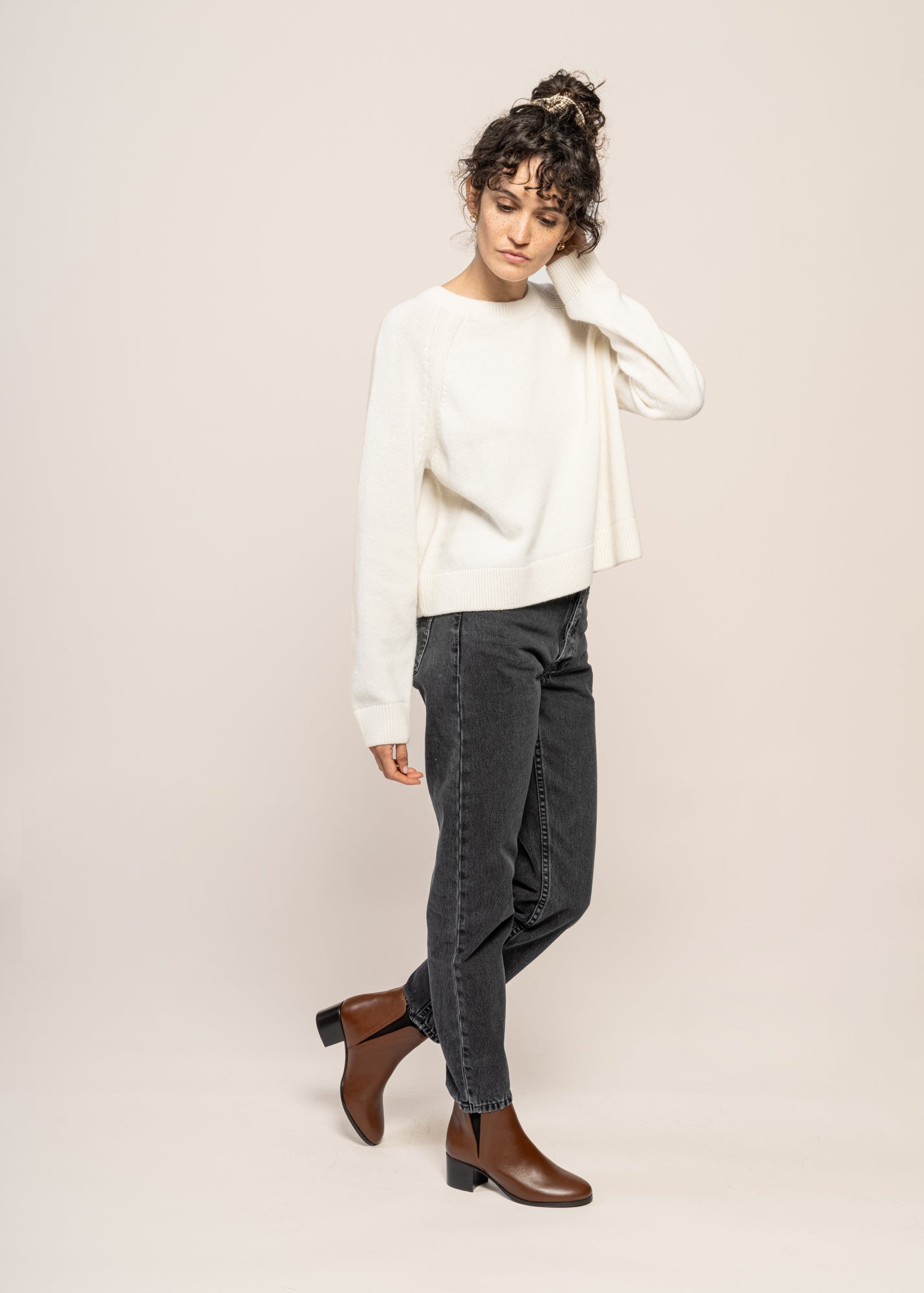 Jean mom en coton bio | gris foncé "breezy britt vintage grey"