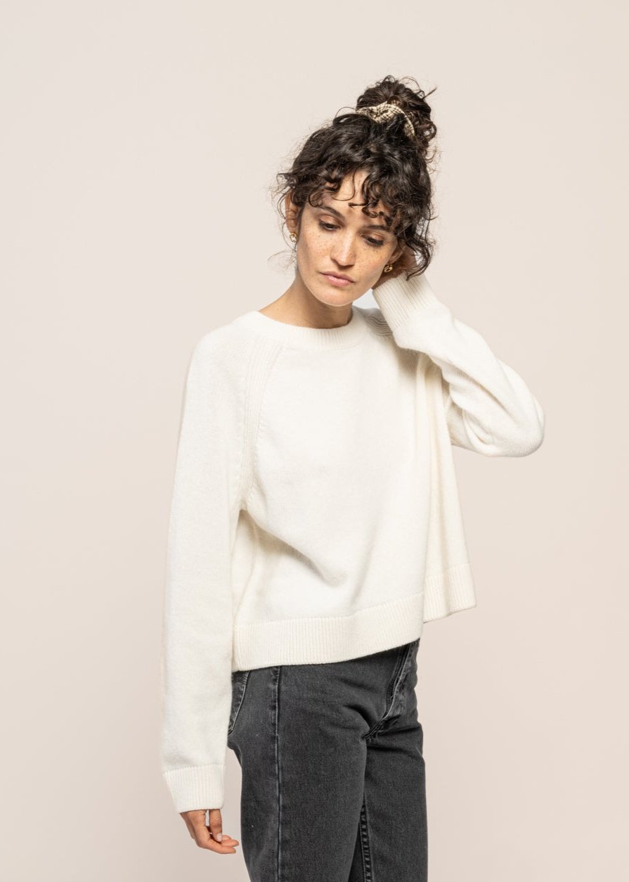 Pull en laine bio et recyclée | écry "diliriaa reglana oatmilk"