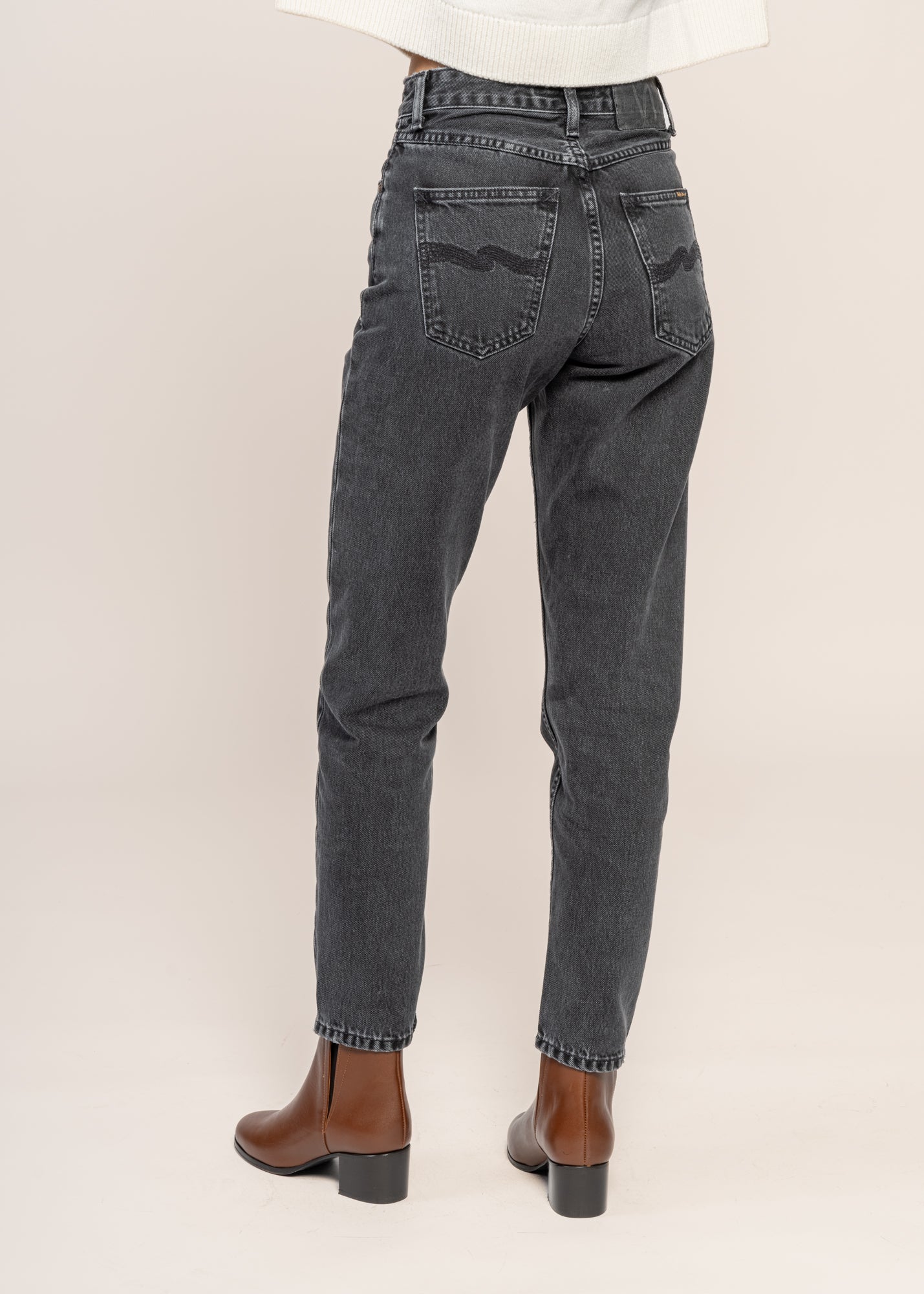 Jean mom en coton bio | gris foncé "breezy britt vintage grey"