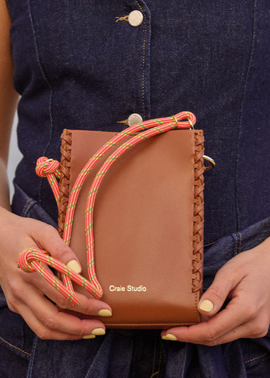 Sac à bandoulière en cuir certifié | marron "Essence stitch - tan"