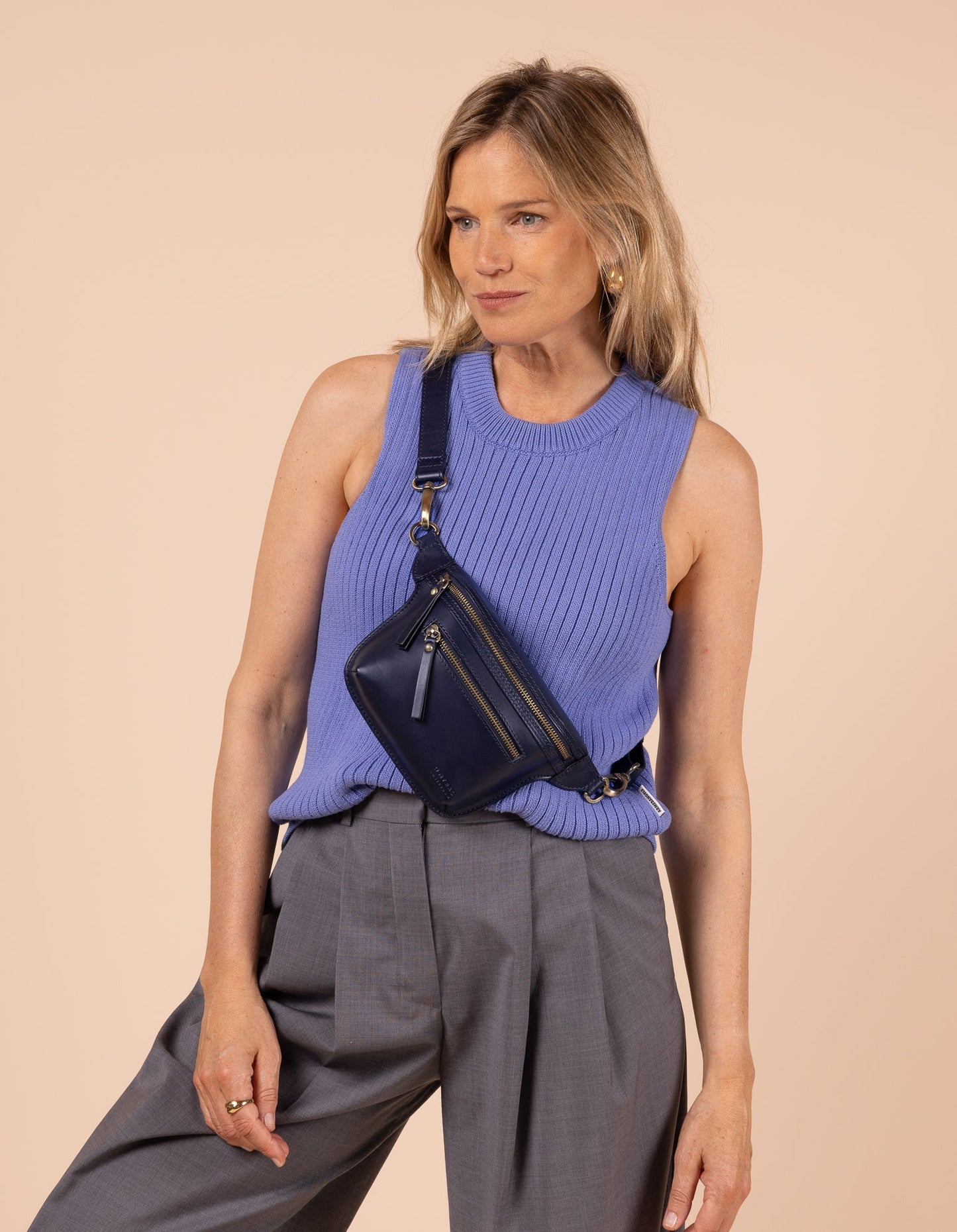 Sac à main en cuir | bleu "beck's bum bag - midnight blue classic leather"