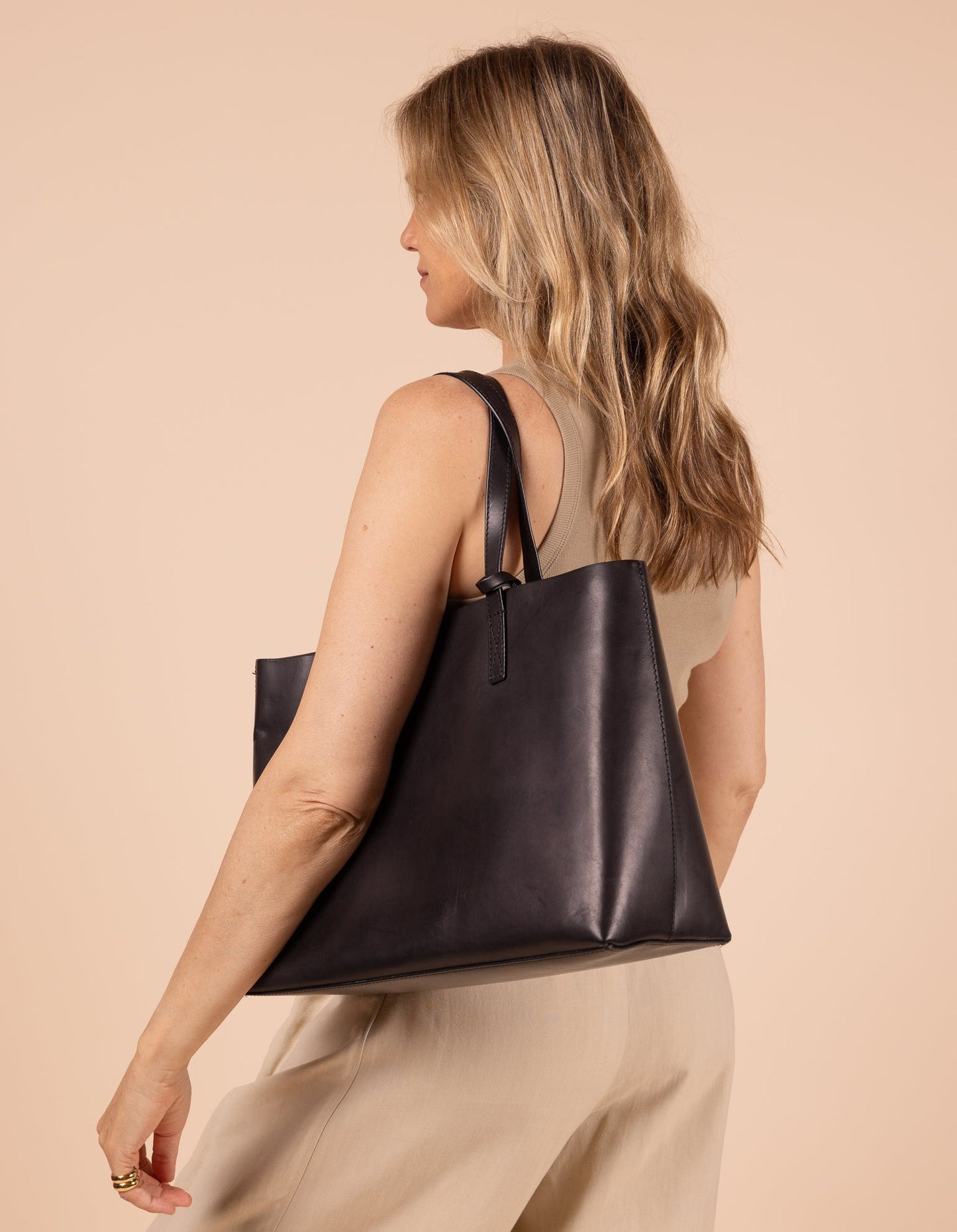 Sac cabas en cuir certifié | black "sam shopper black classic leather"