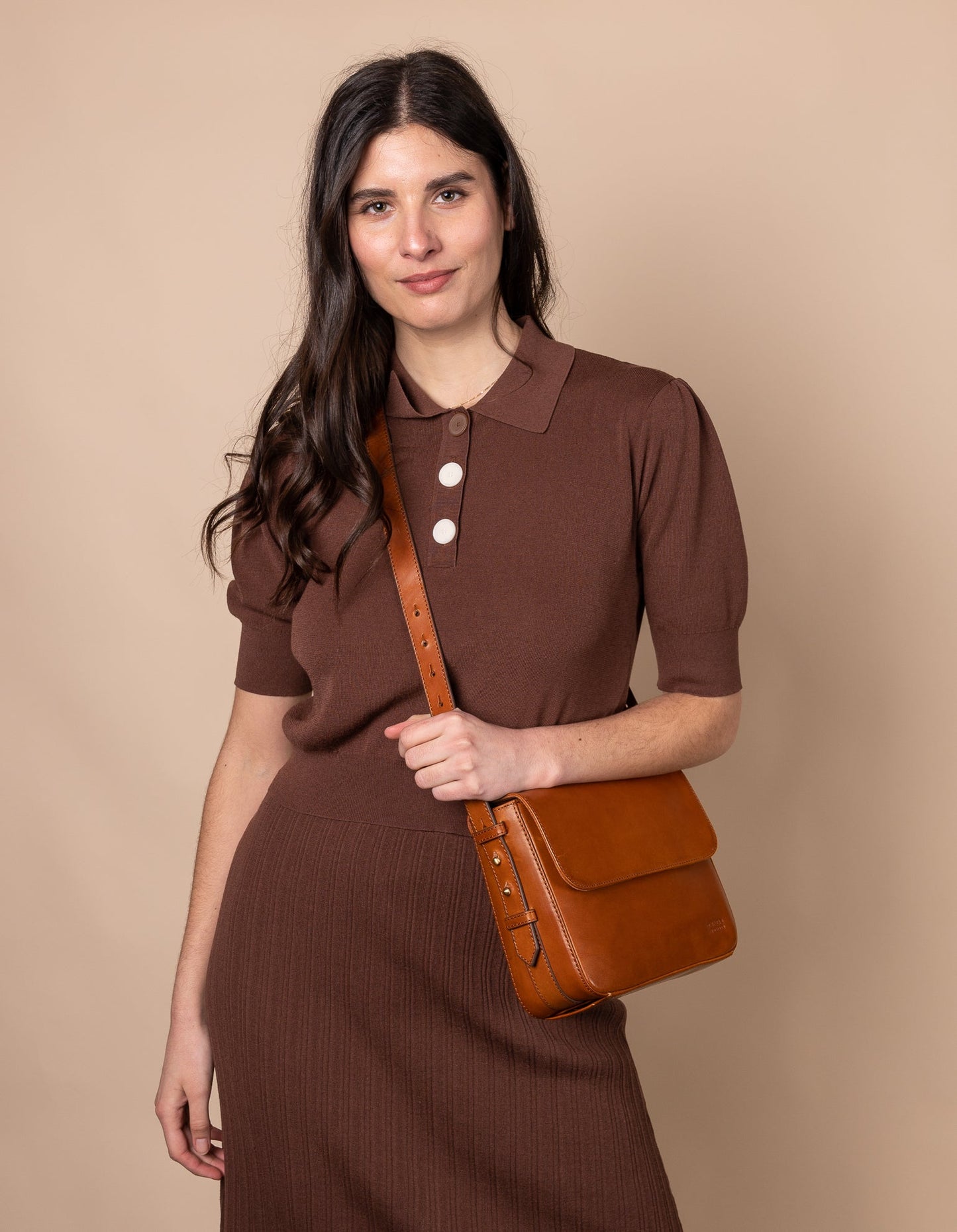 Sac bandoulière en cuir certifié | marron "gina cognac classic leather"