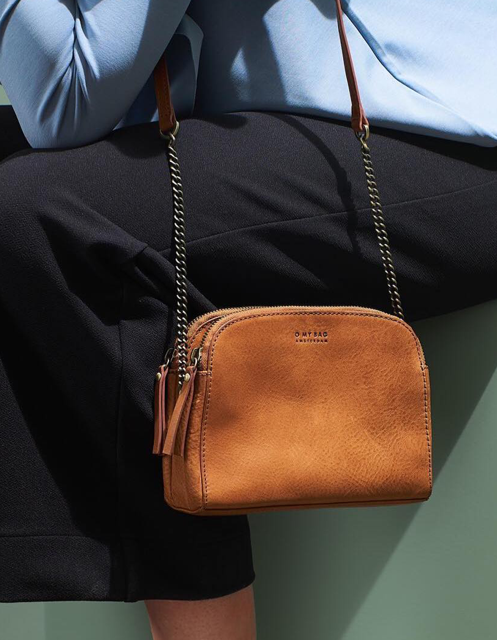 Sac à main bandoulière en cuir certifié | Marron "emily cognac stromboli leather"