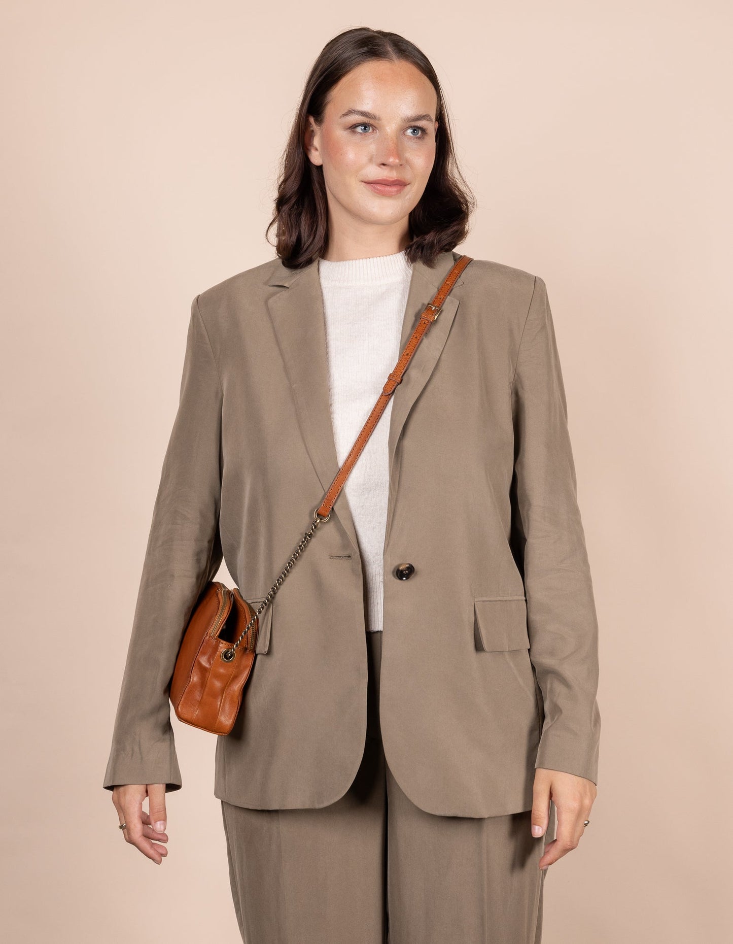 Sac à main bandoulière en cuir certifié | Marron "emily cognac stromboli leather"