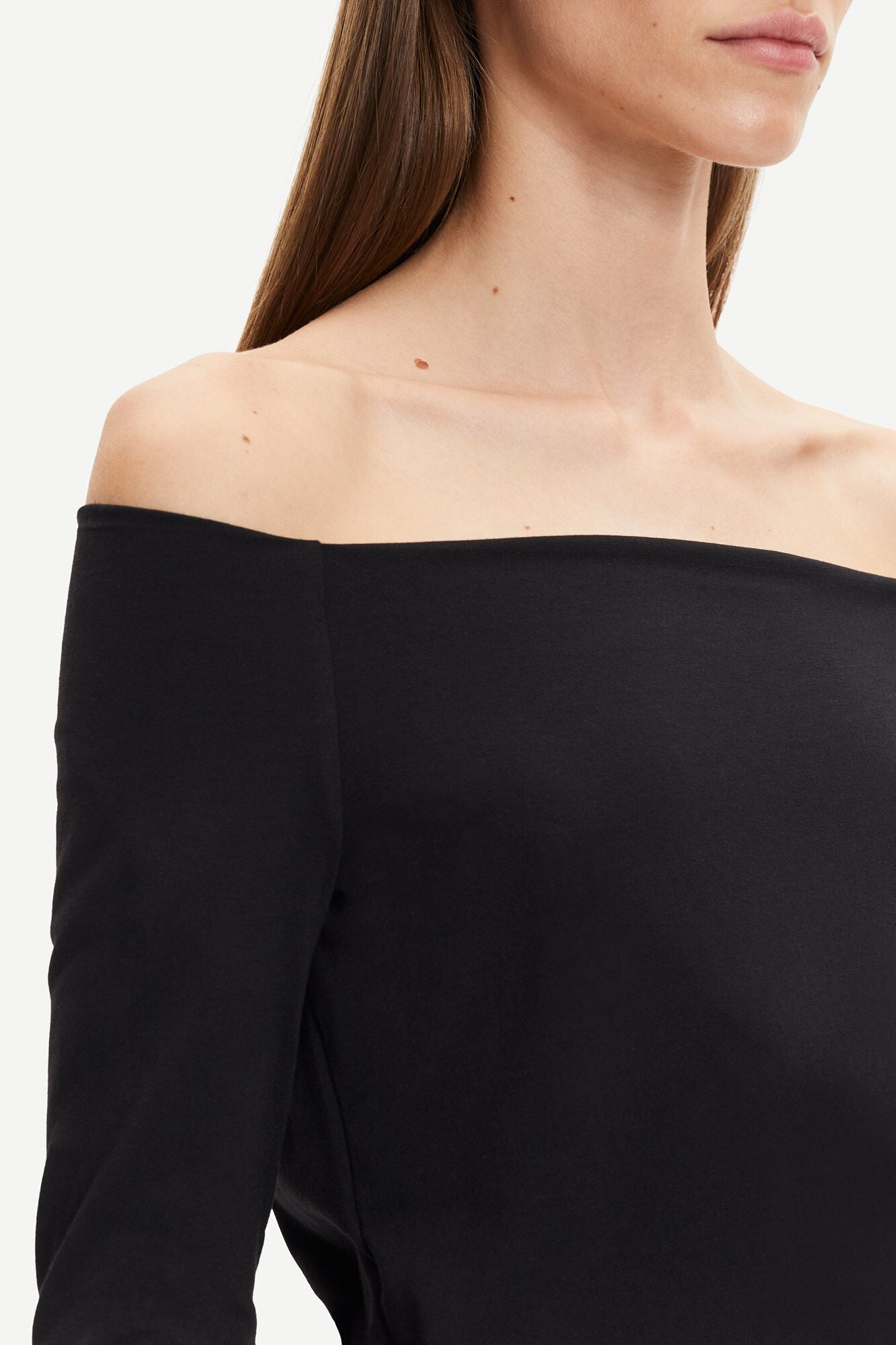 Top manches longues col dégagé noir en coton bio et modal - nana ls 265 black