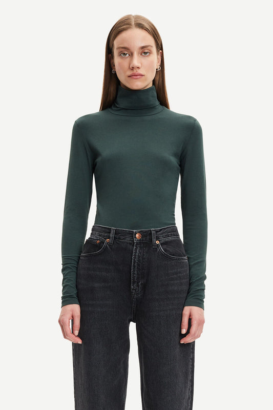Col roulé vert foncé en coton bio et modal - ester t-n 265 darkest spruce