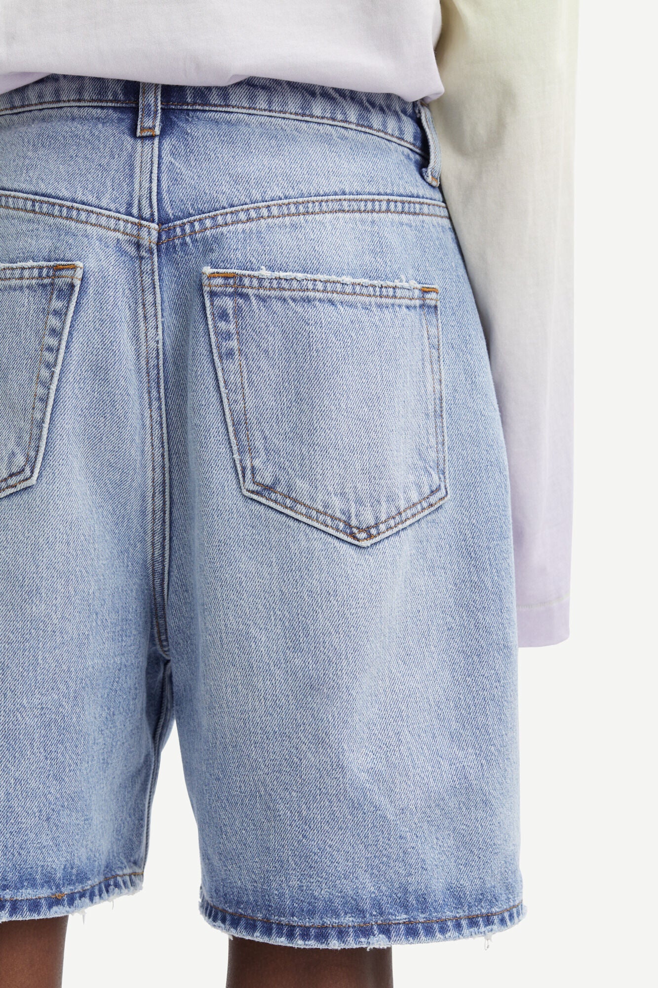 Short en jean en coton bio et recyclé | Bleu délavé "shelly shorts light heritage"