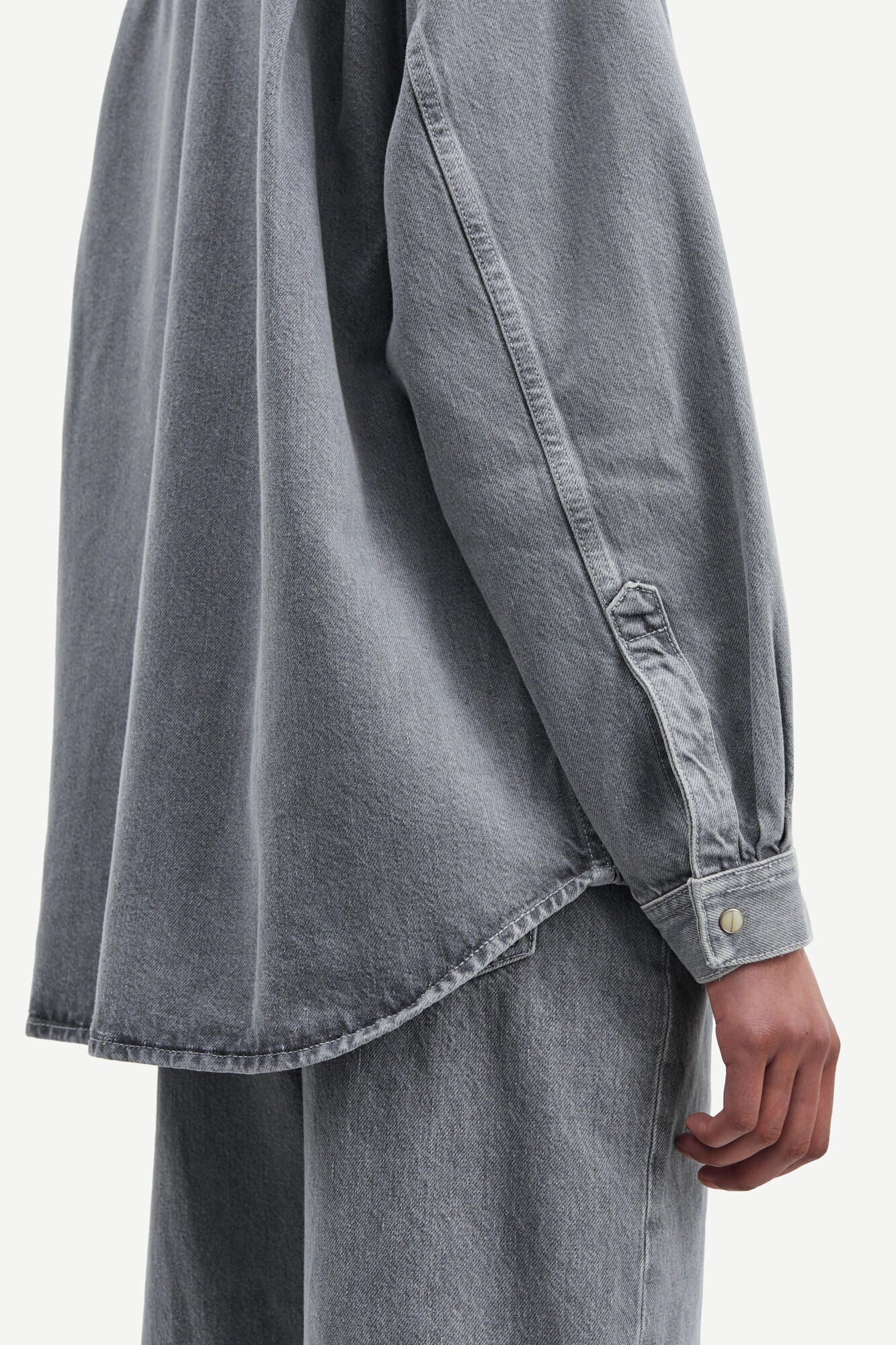 Surchemise en denim en coton bio et recyclé | Gris "eleanor shirt mist"