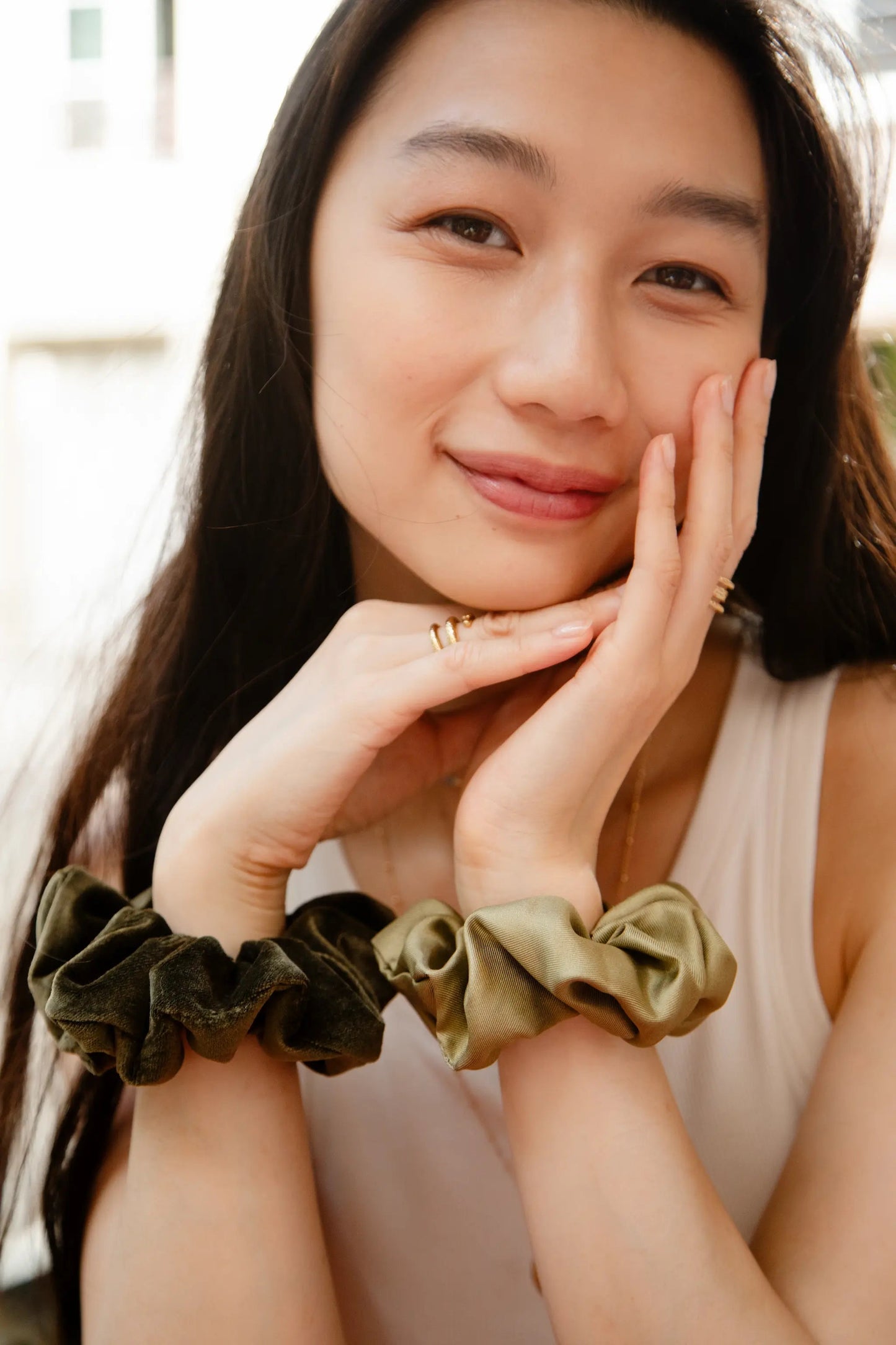 Chouchou en soie upcyclée | Olive "soie olive"