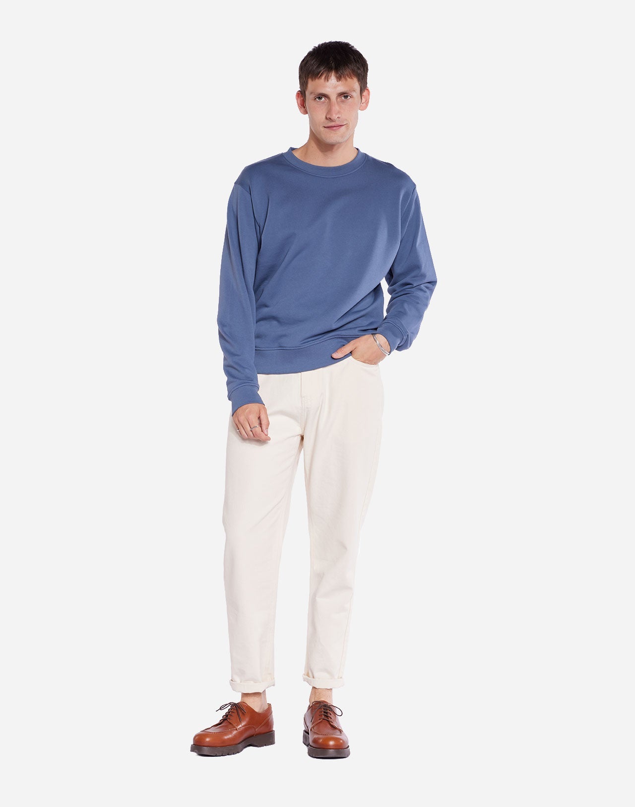 Sweat brodé en coton bio | bleu "floris cobalt blue"