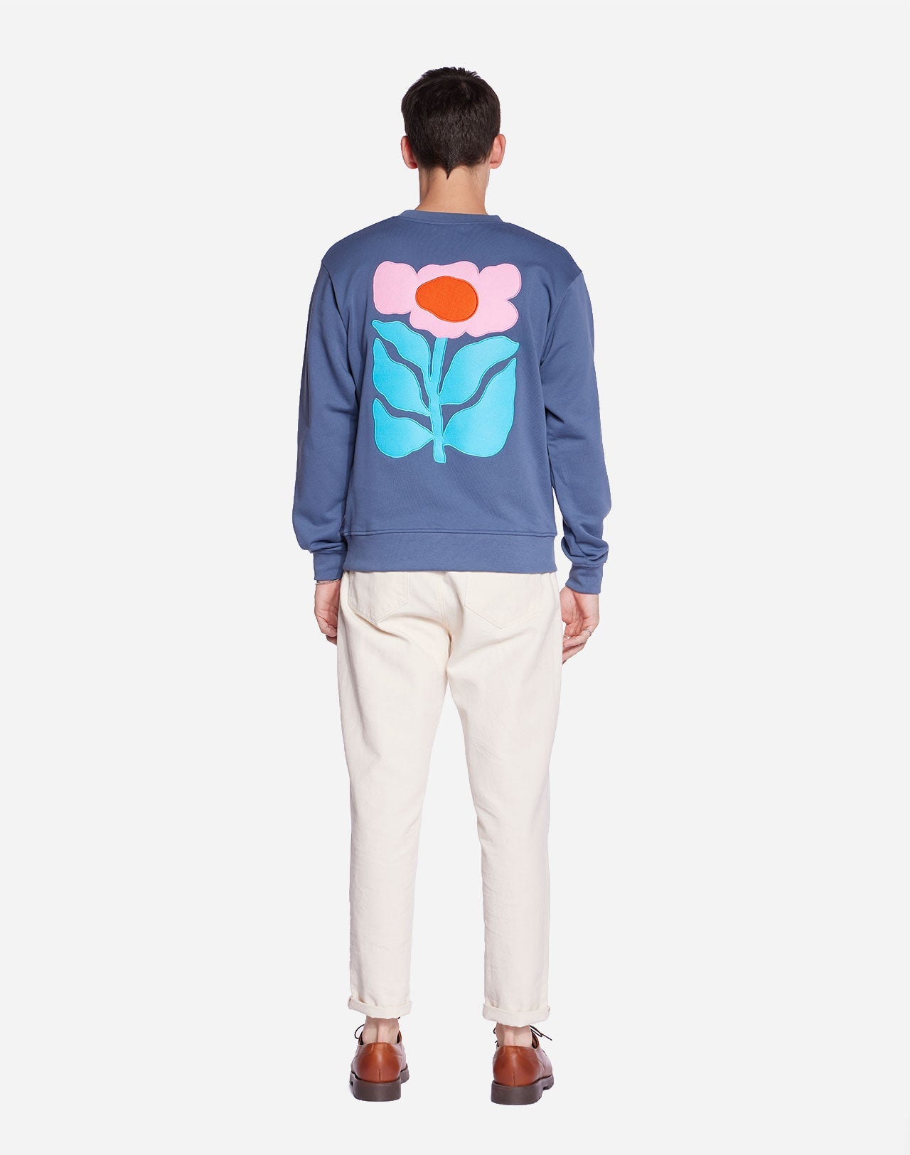Sweat brodé en coton bio | bleu "floris cobalt blue"