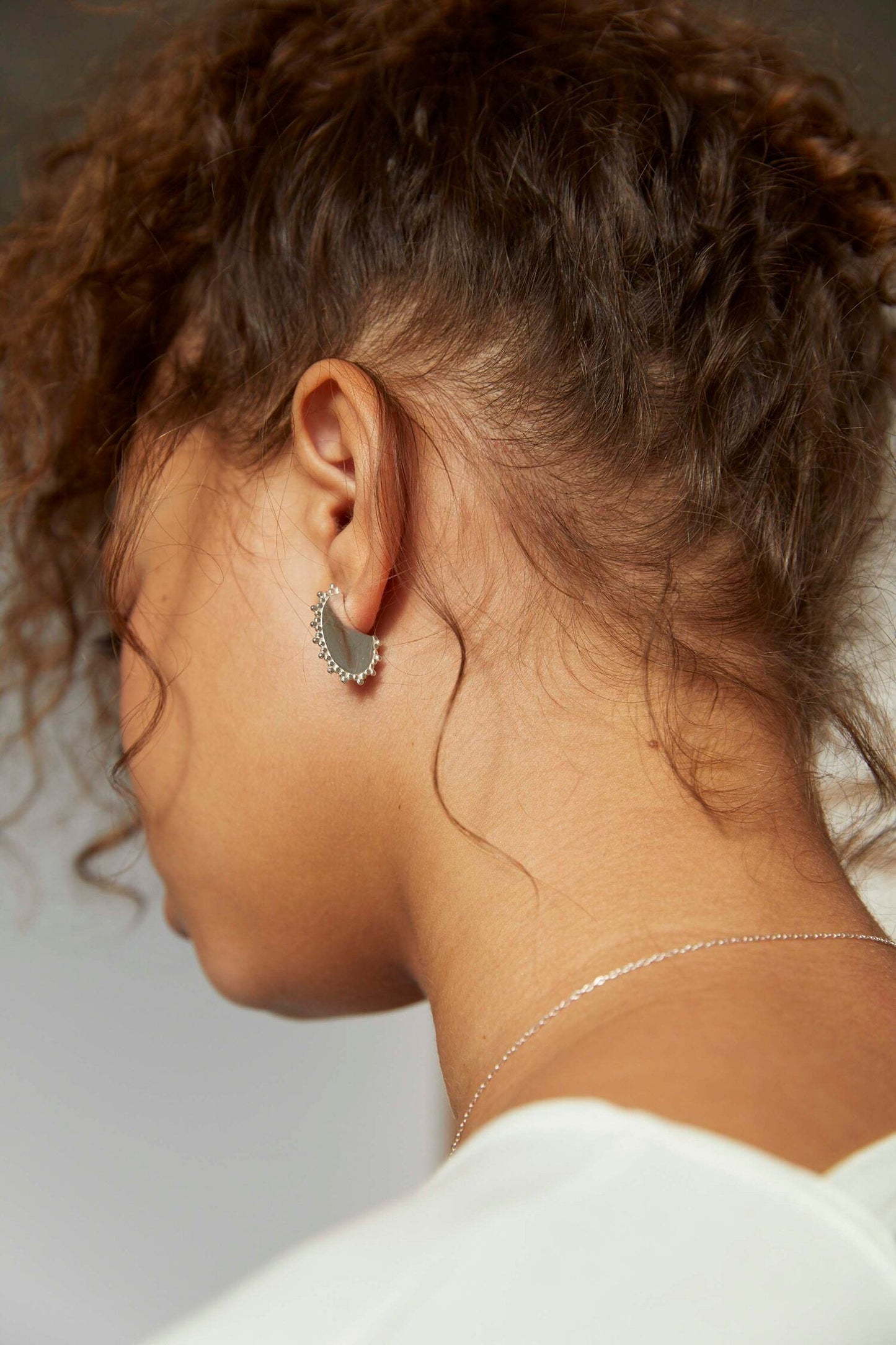 Boucles d'oreilles en argent recyclé - Filigree huggy earrings