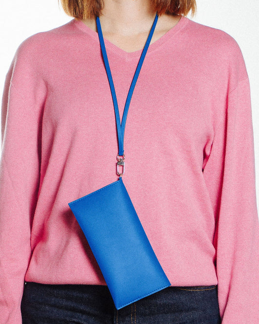 Portefeuille bleu en matières recyclées - flat purse klein