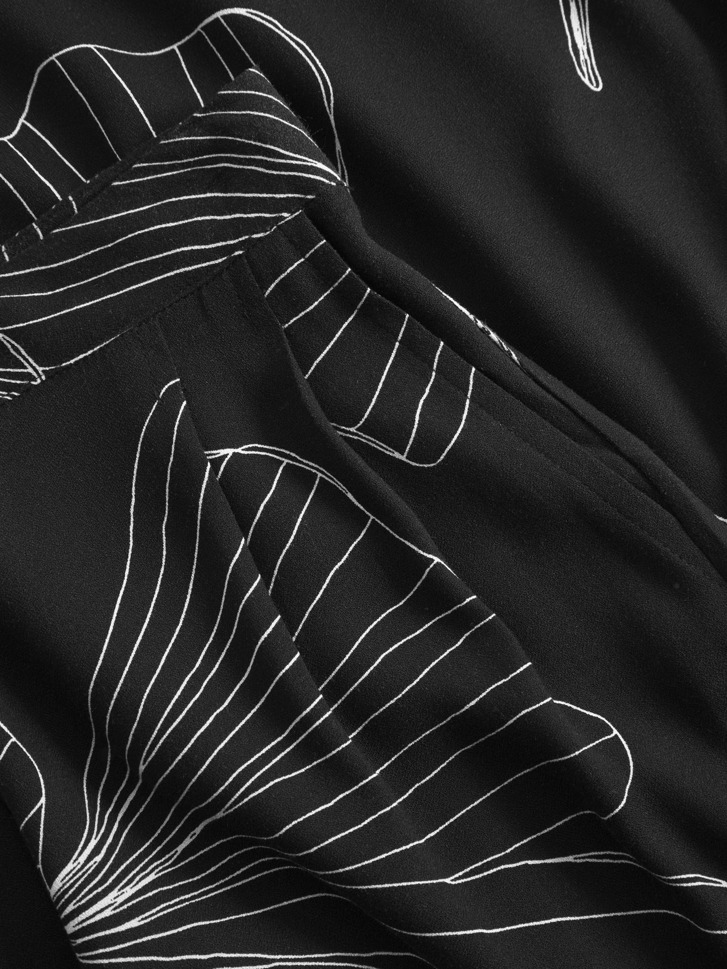 Pantalon ample en ecovero | noir "floating flare palazzo trousers - black"