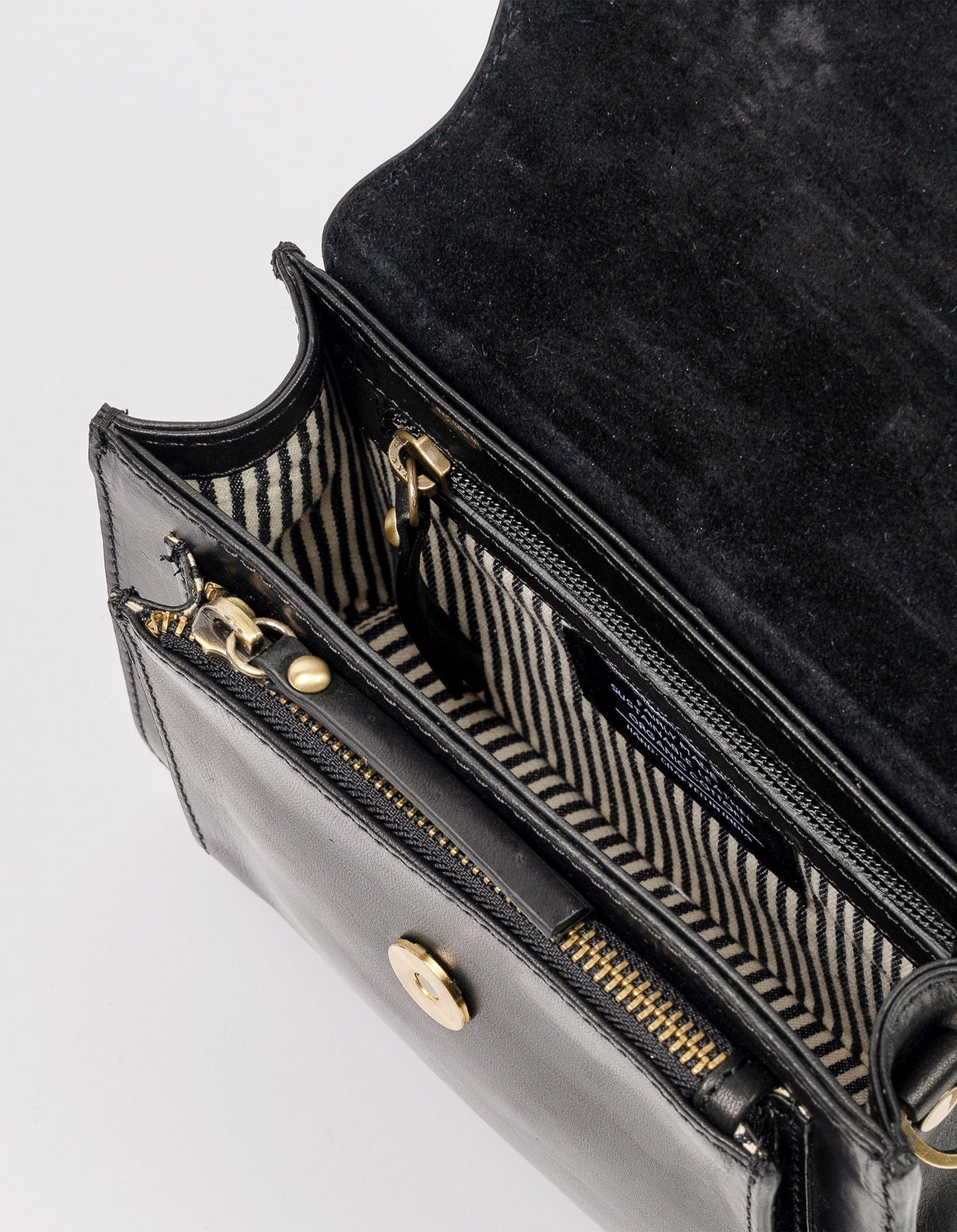 Sac à main bandoulière en cuir certifié | Noir "harper mini black classic leather"