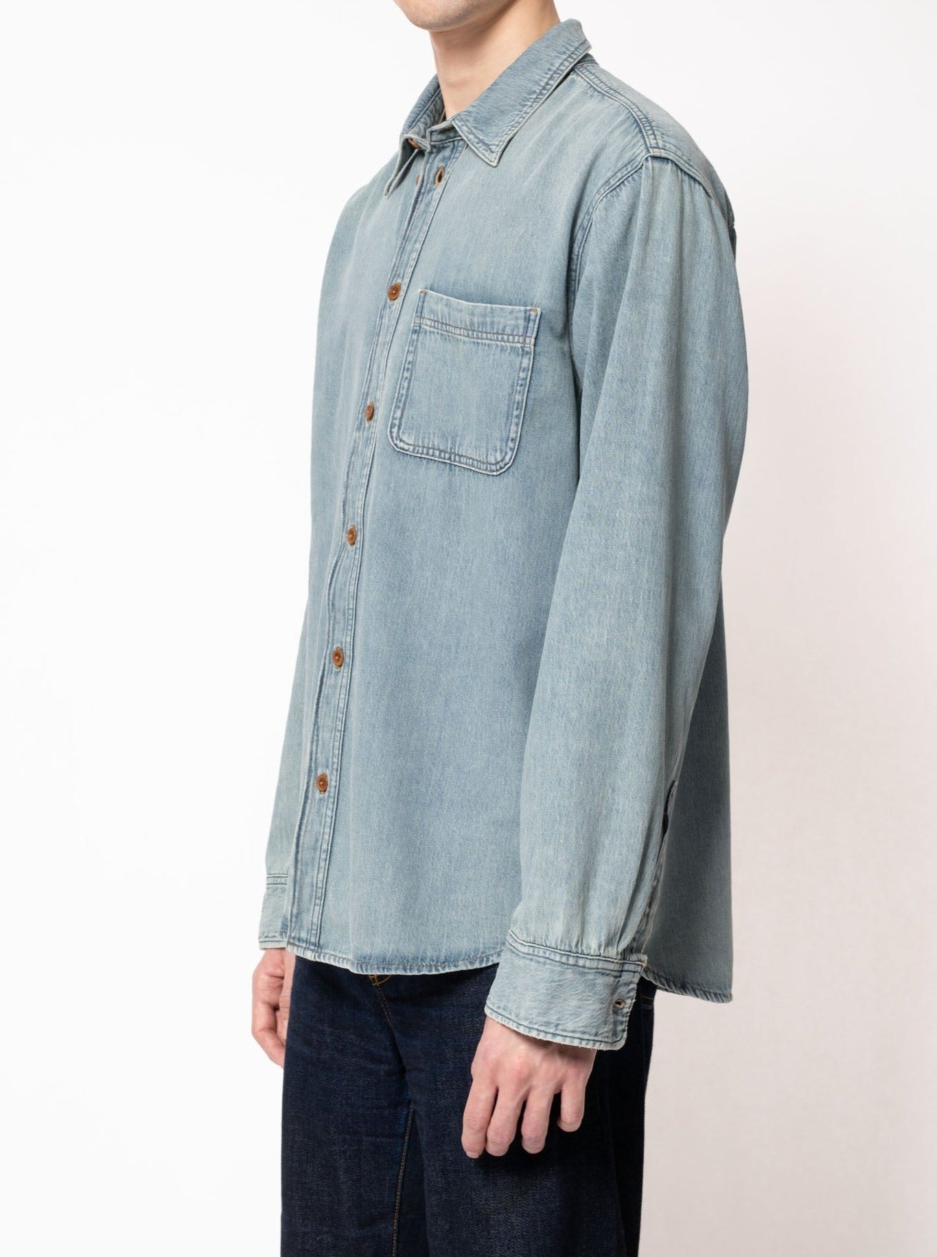 Chemise en denim bleu clair en coton bio - Hebbe Sundays Denim