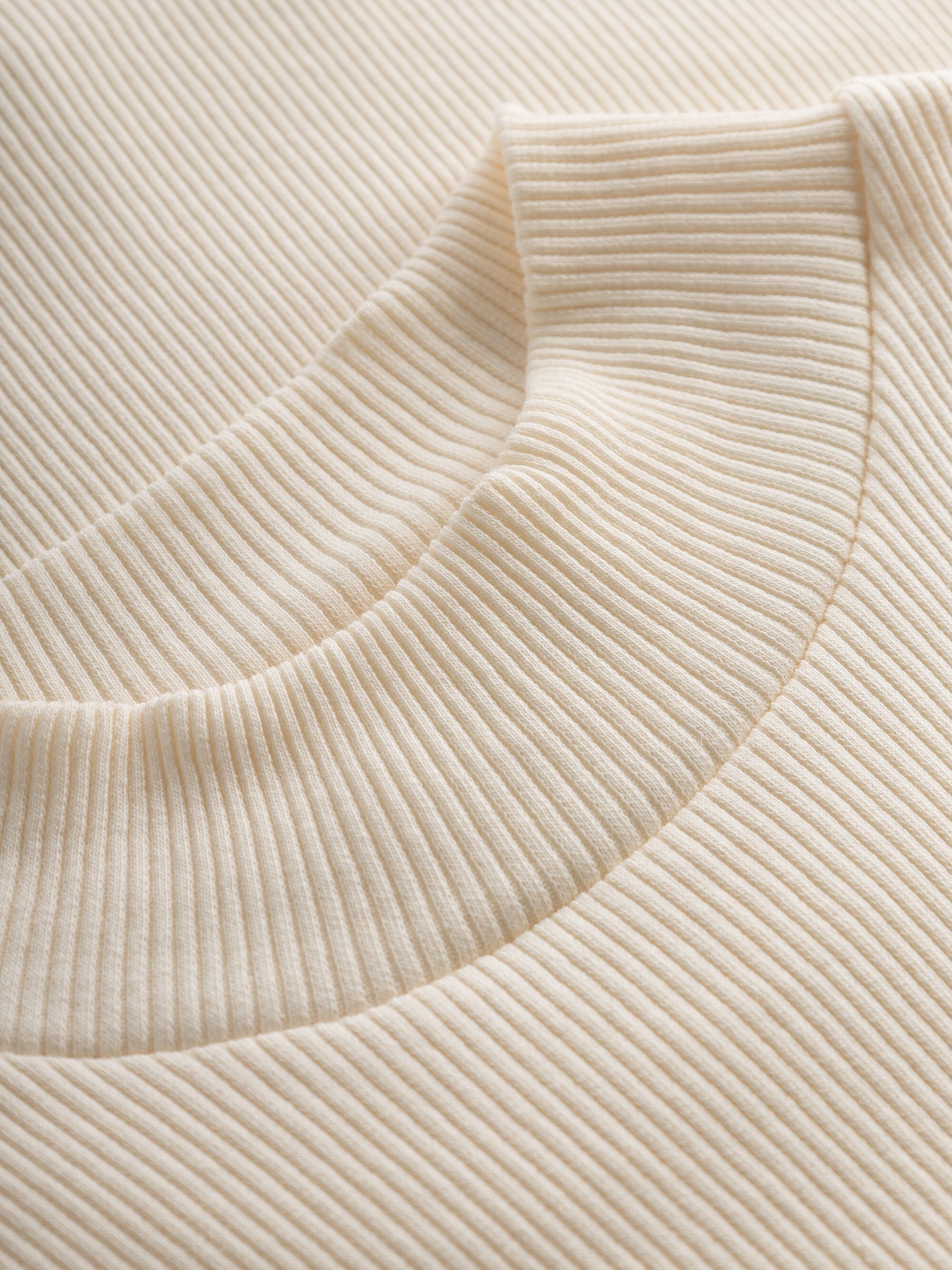 Top sans manches écru en coton bio - high neck buttercream
