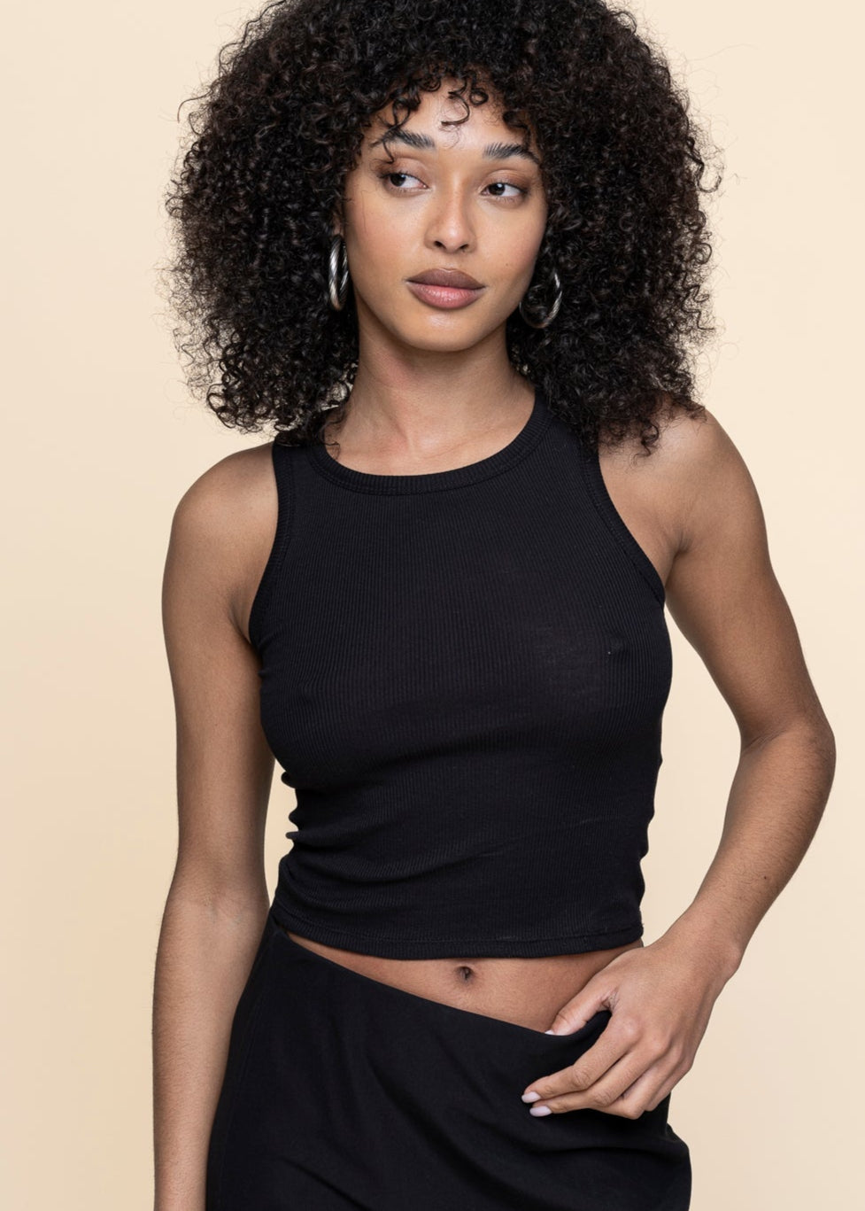 Top bi-matière en coton bio et mesh recyclé | noir "Holmen - black"