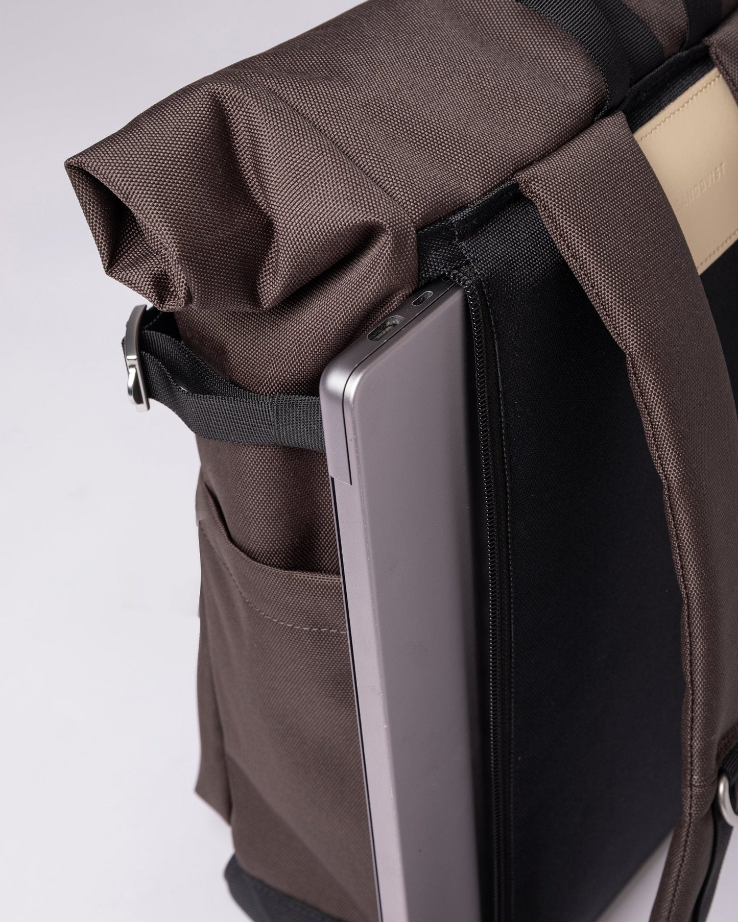 Sac à dos en matière recyclée | marron "ilon brown"