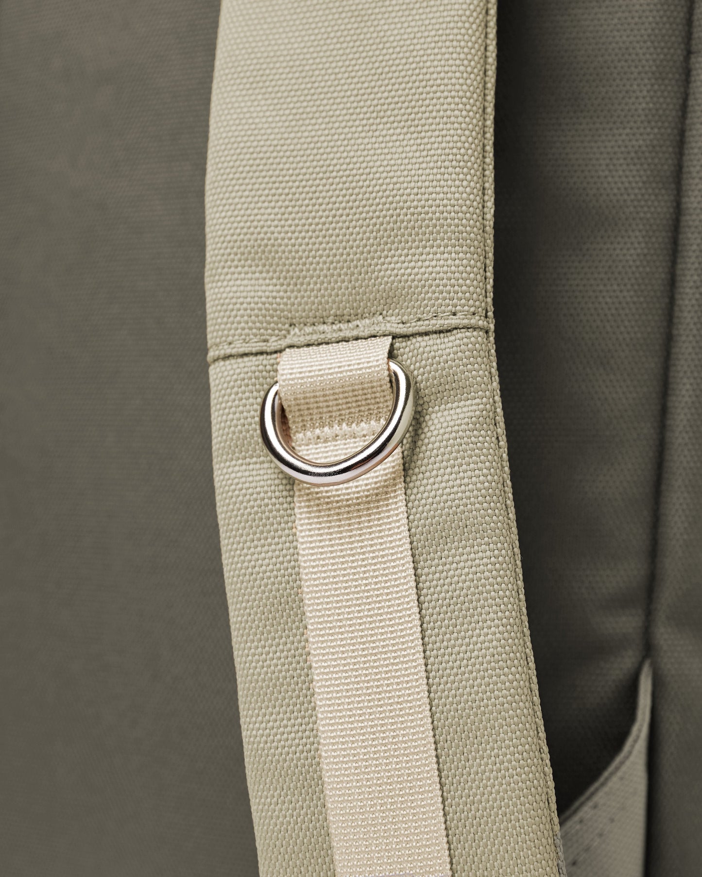 Sac à dos en matière recyclée | Gris et vert "ilon multi dew green/night grey"