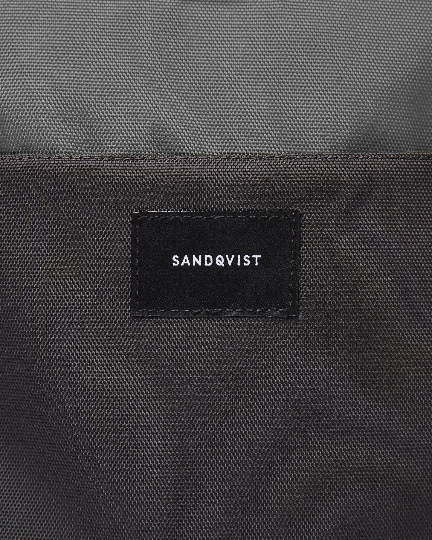Sac à dos en matière recyclée | bicolore "ilon multi dark"