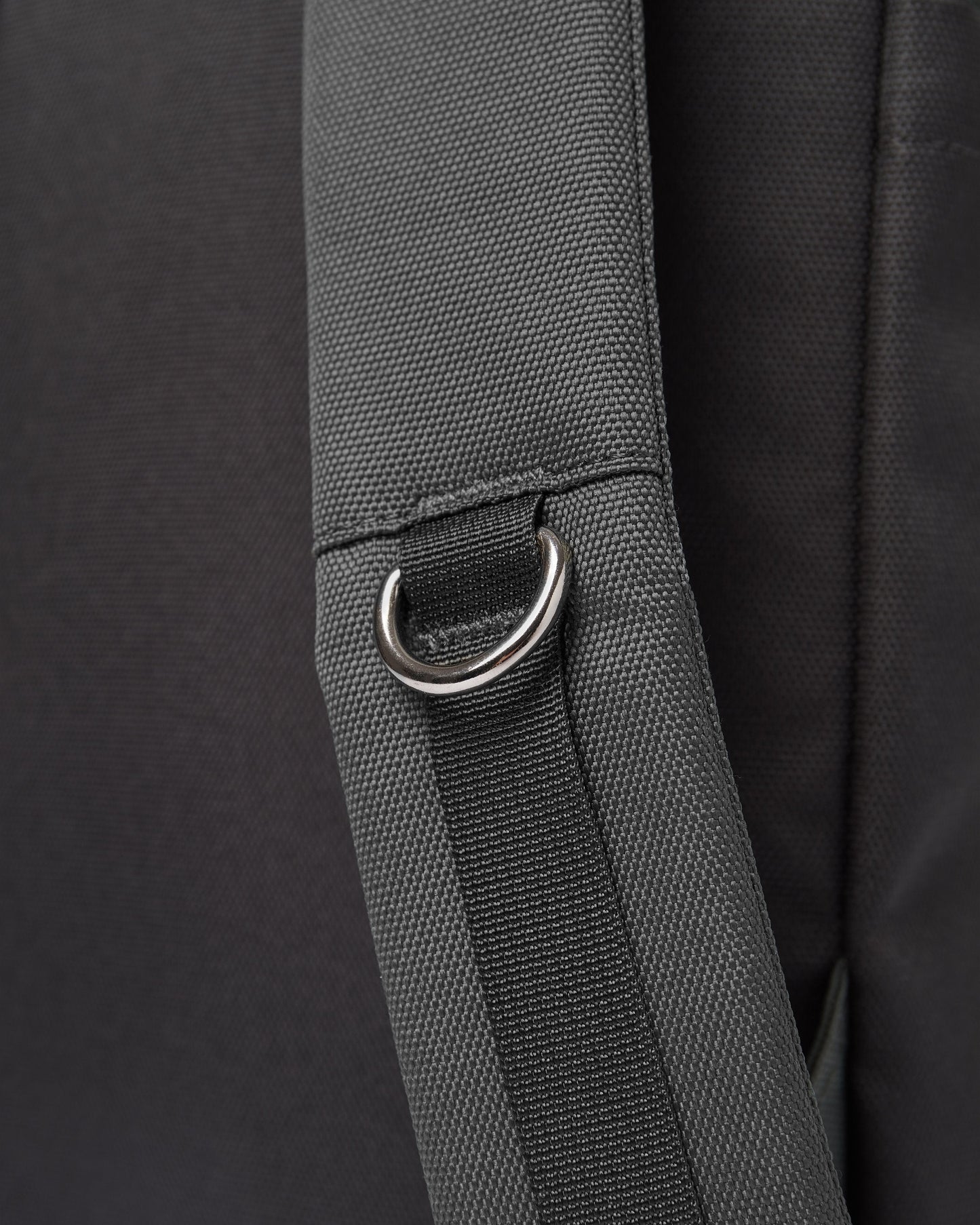 Sac à dos en matière recyclée | bicolore "ilon multi dark"
