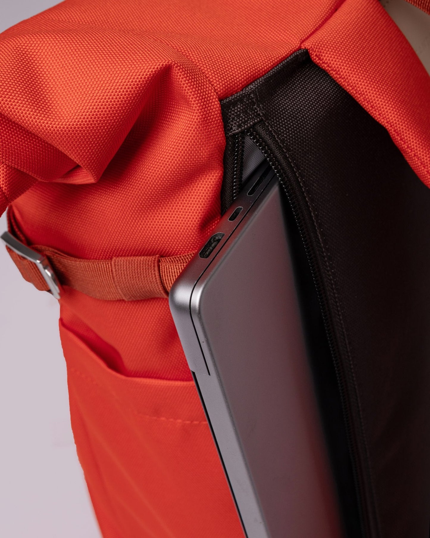 Sac à dos en matière recyclée | orange "ilon orange"