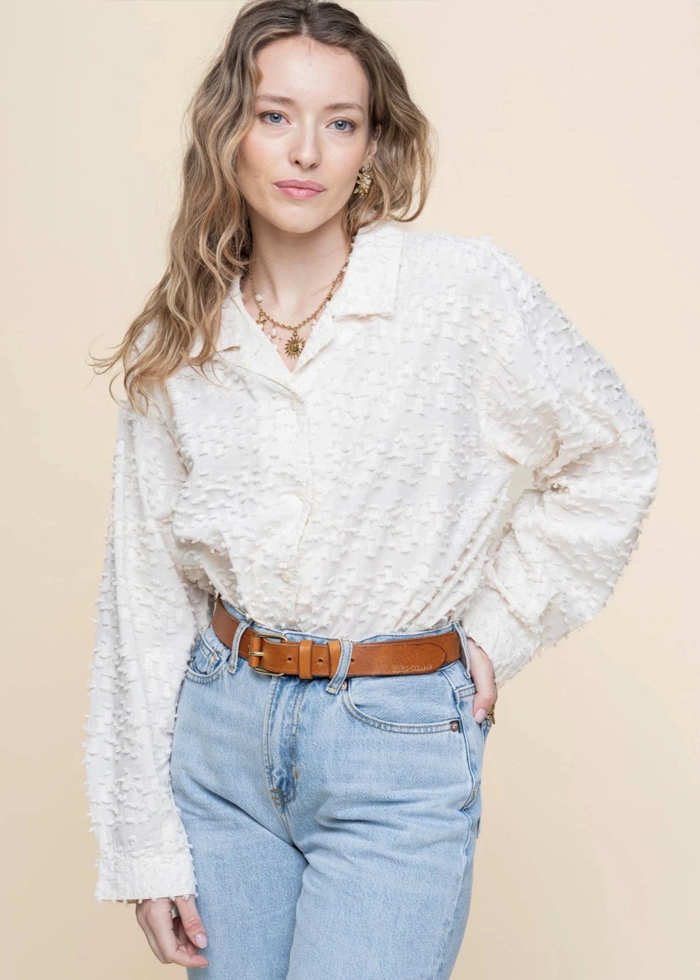 Chemise texturée en coton bio | écru "Juni fringe shirt - offwhite"