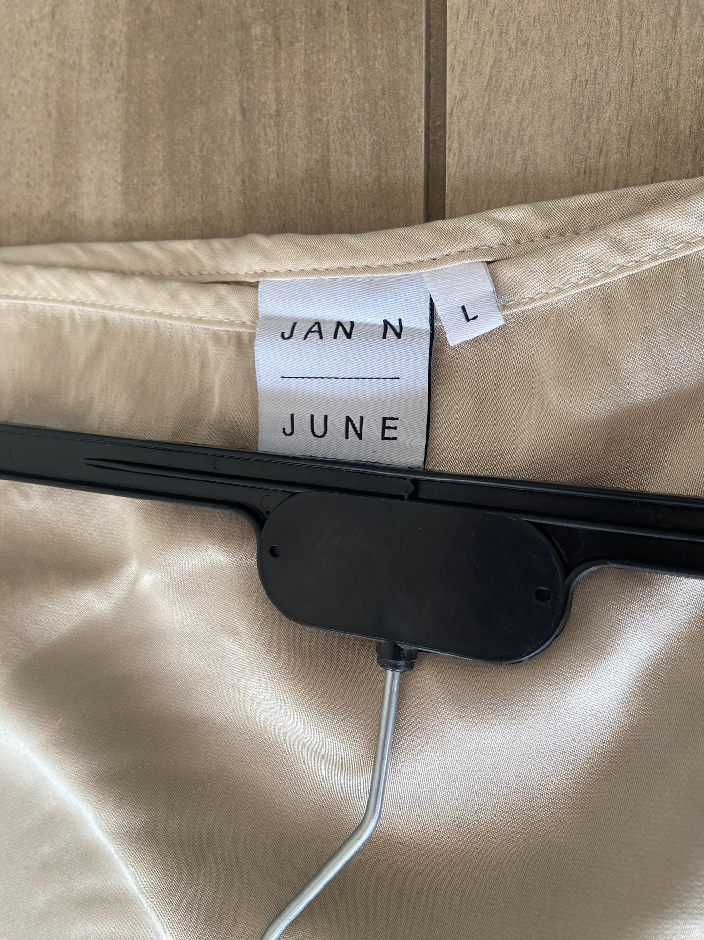 Jupe satinée midi en viscose enka | beige 'dira ivory'