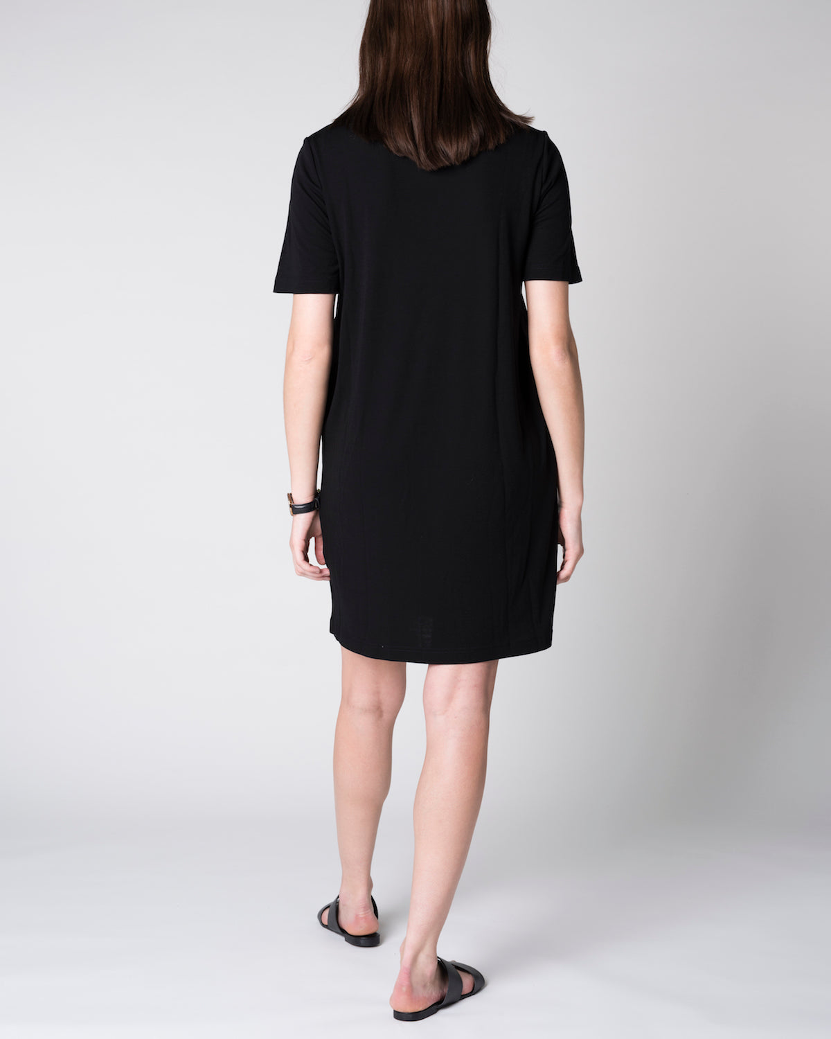Robe t-shirt noire en tencel - IRIS
