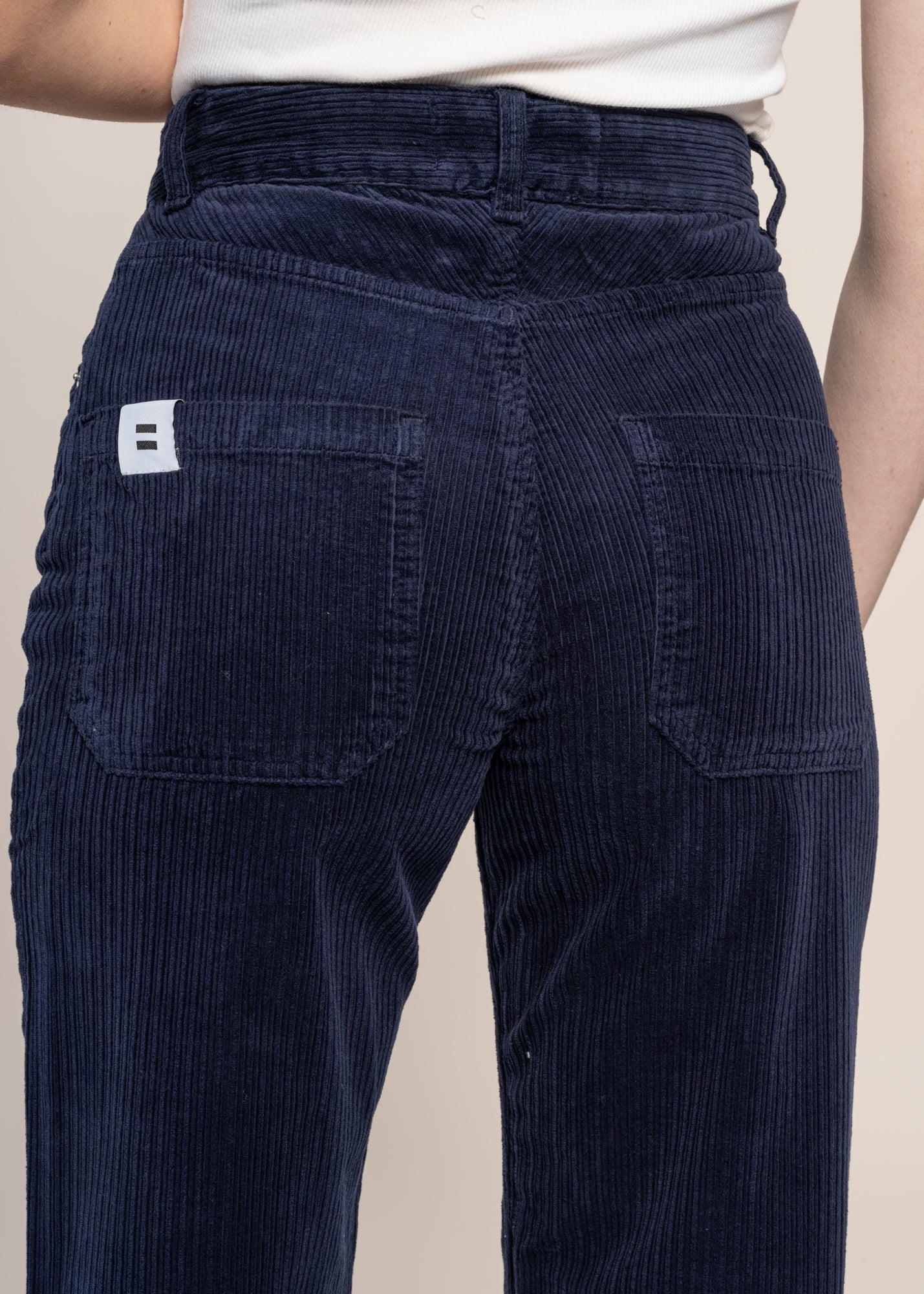 Pantalon flare velours en coton bio | marine "calgary - navy"