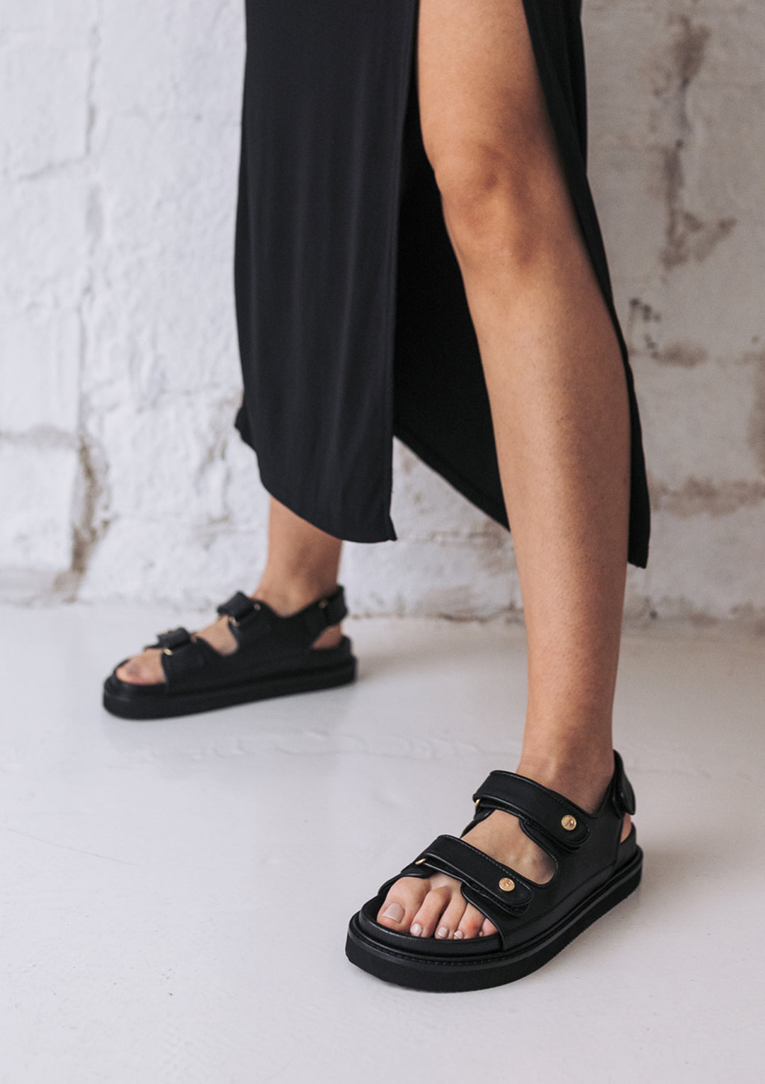 Sandales noires en cuir vegan - je m'en fous cactus noir