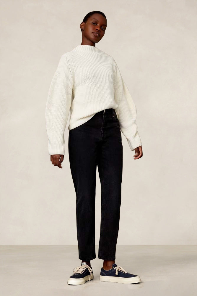 Jean droit en coton biologique recyclé | noir "caroline cropped - eco recycled black worn"