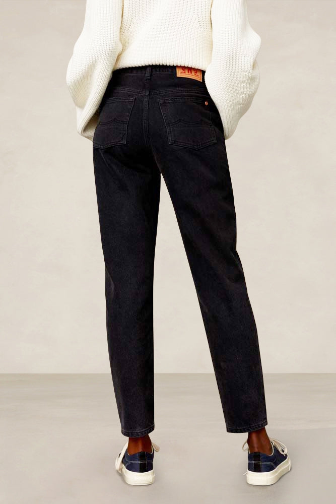 Jean droit en coton biologique recyclé | noir "caroline cropped - eco recycled black worn"