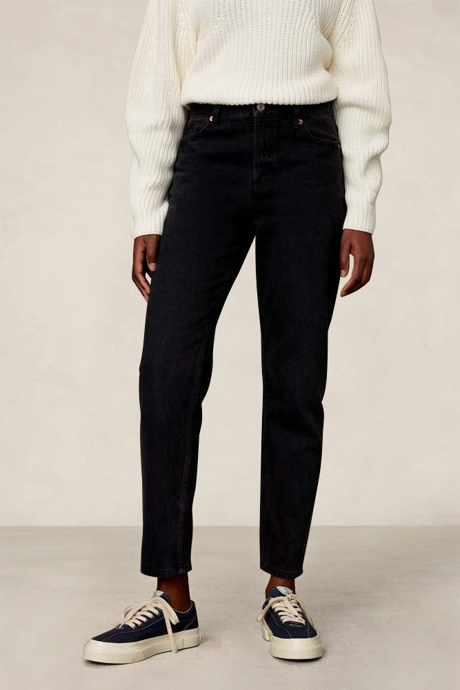 Jean droit en coton biologique recyclé | noir "caroline cropped - eco recycled black worn"