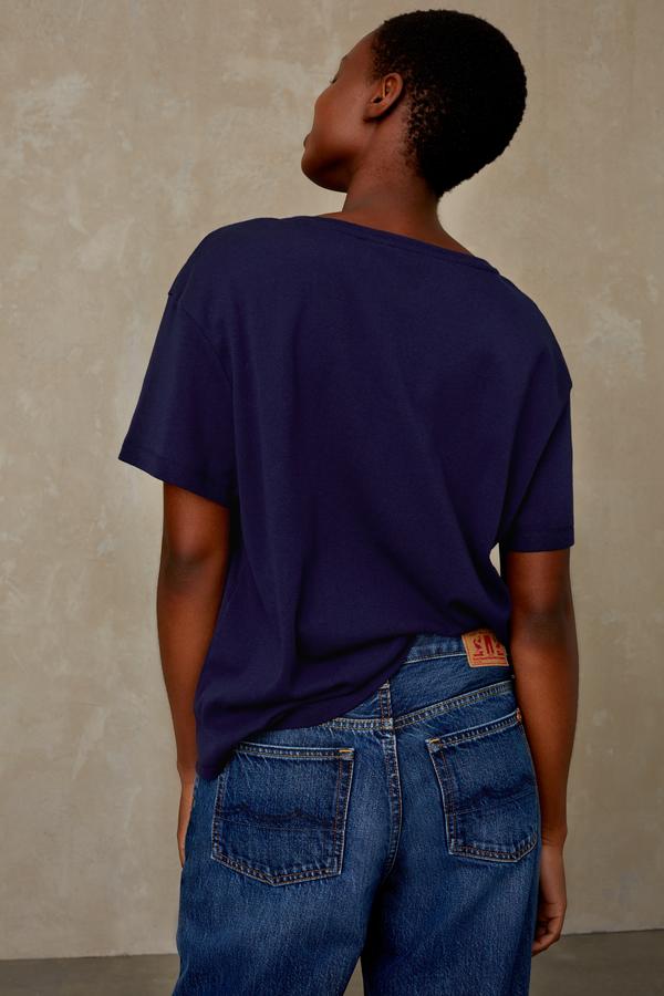 T-shirt col v ample en recyclé | marine "Amarissa"