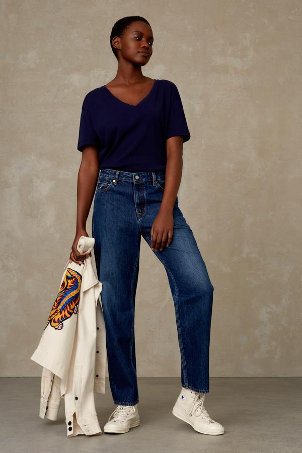 T-shirt col v ample en recyclé | marine "Amarissa"