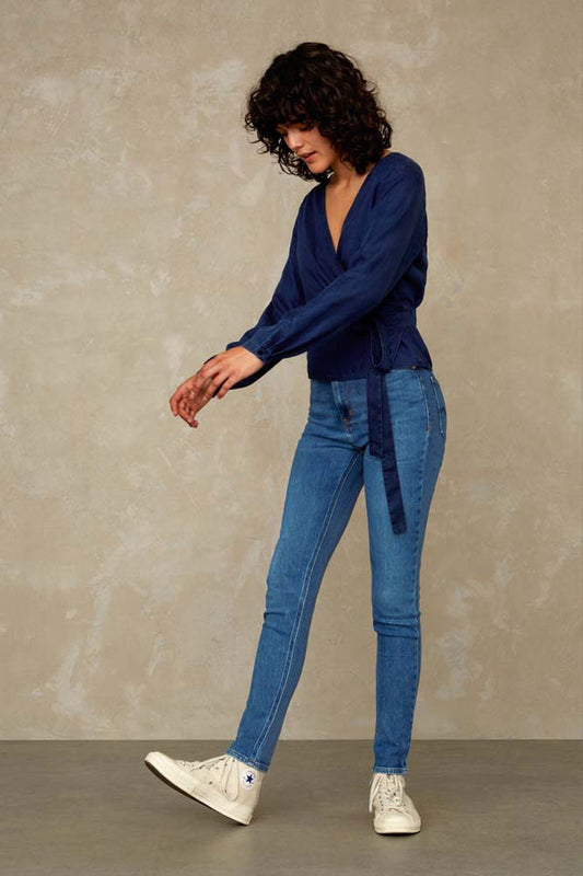Jean skinny en coton bio et recyclé | bleu délavé "Christina High"