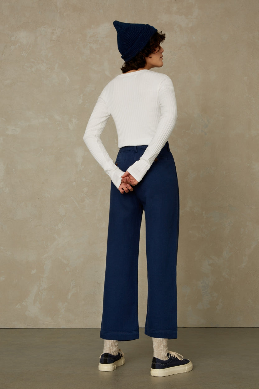 Pantalon ample en coton bio et tencel | marine "daria cropped worker blue"