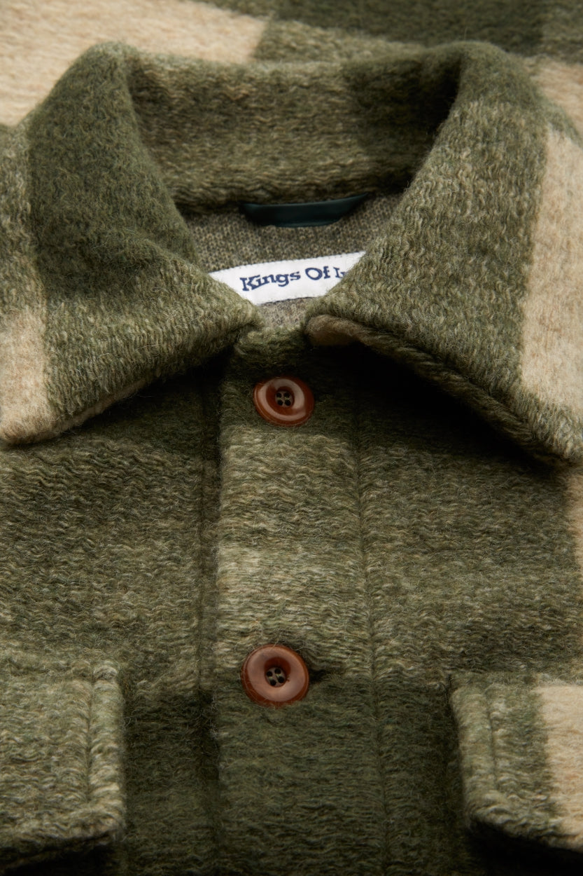 Veste à carreaux oversize verts en laine recyclée - ariko forest green