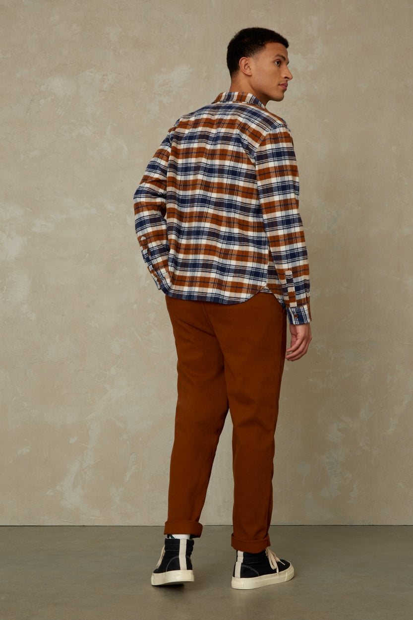 Pantalon chino droit marron en coton recyclé - aldrich cinnamon